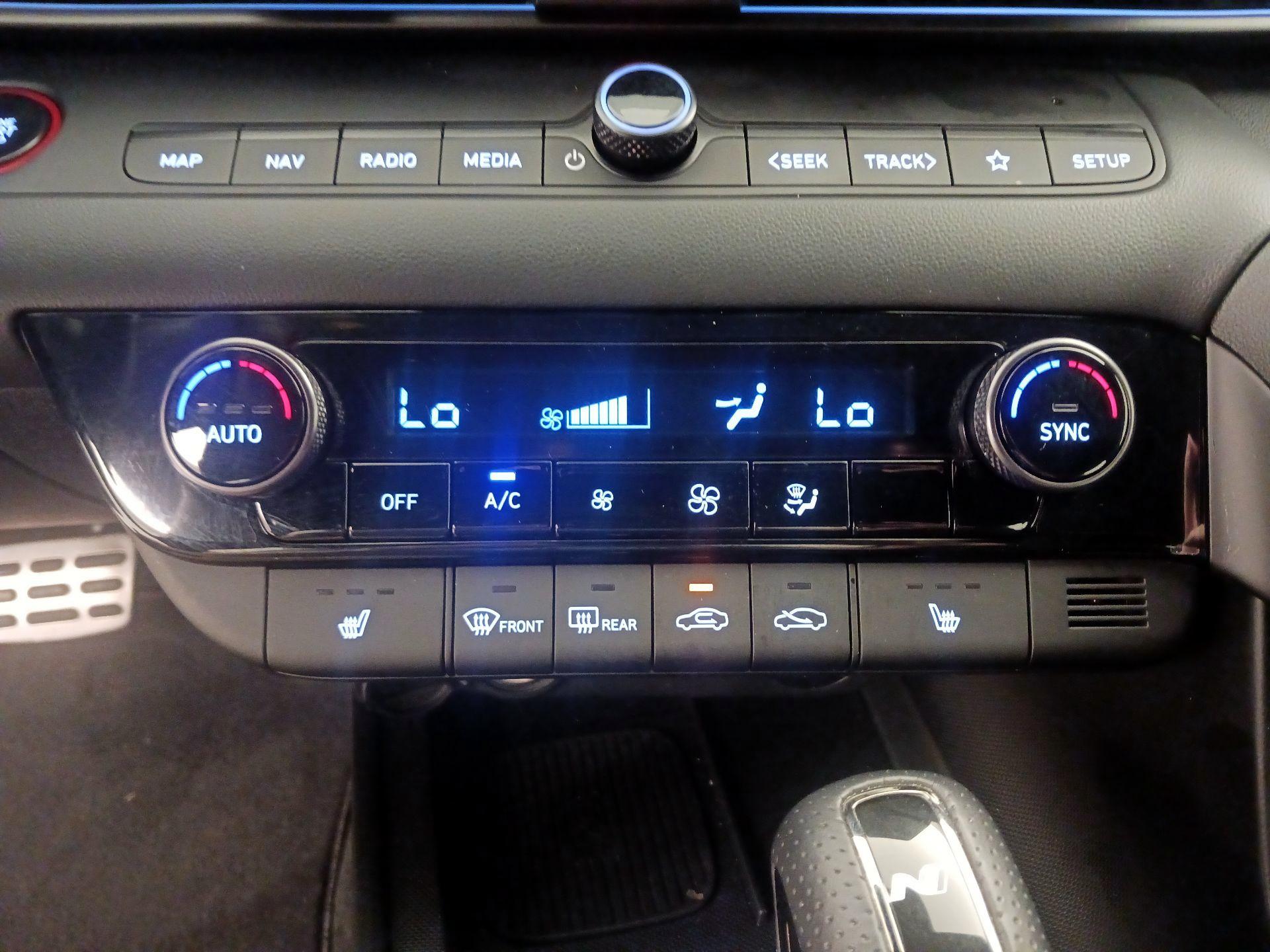 Thumbnail: 2025 Hyundai Elantra - 17