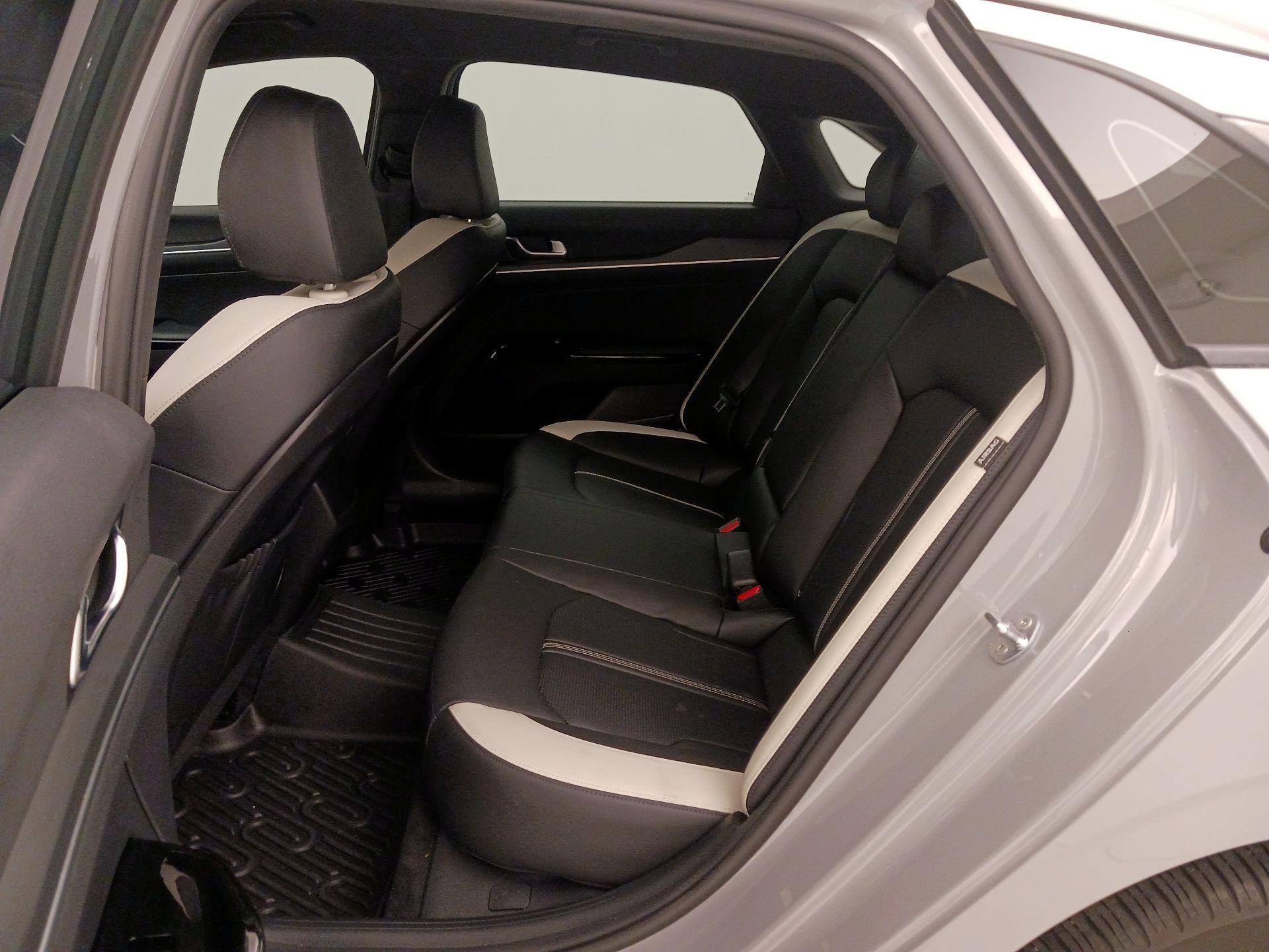Thumbnail: 2025 Kia K5 - 20