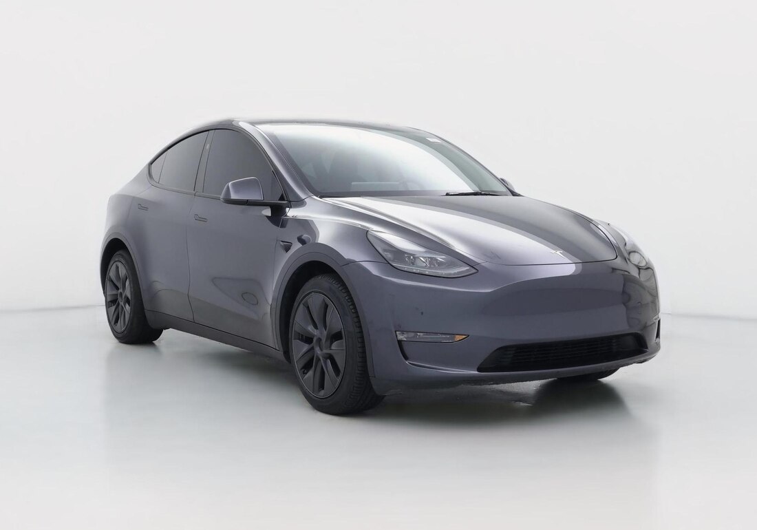 2025 Tesla Model Y Long Range All-Wheel Drive in Gray — CarMax photo