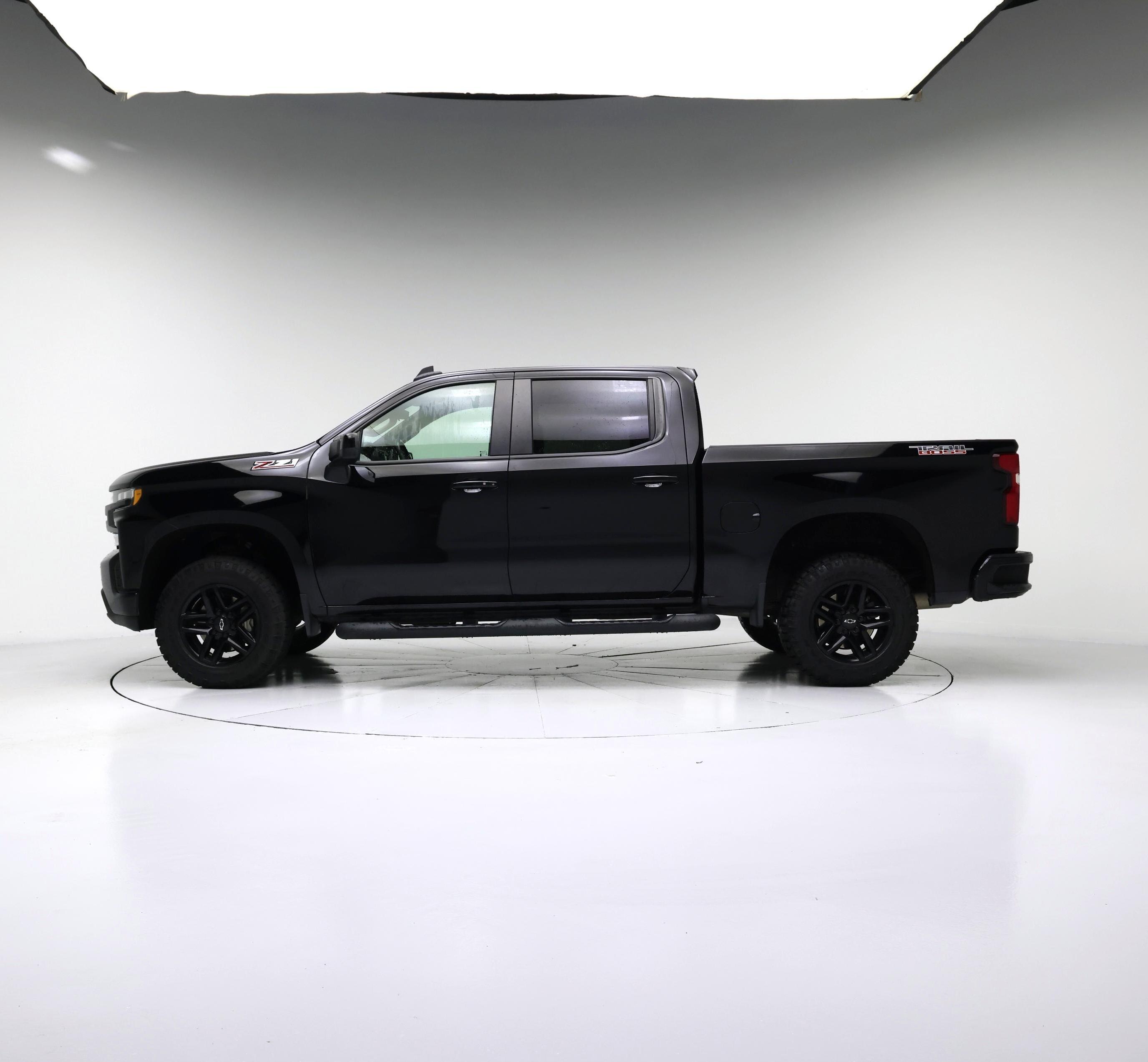 Thumbnail: 2021 Chevrolet Silverado 1500 - 3