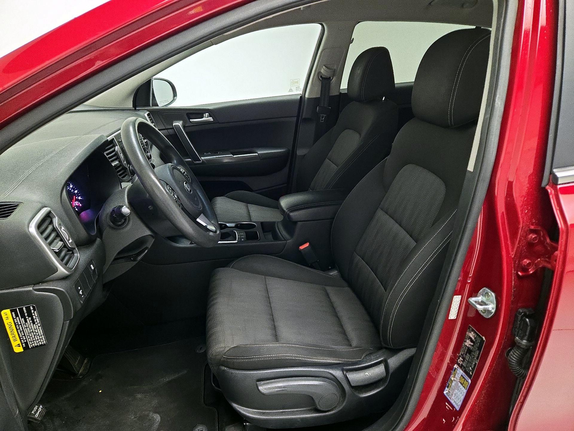Thumbnail: 2017 Kia Sportage - 11