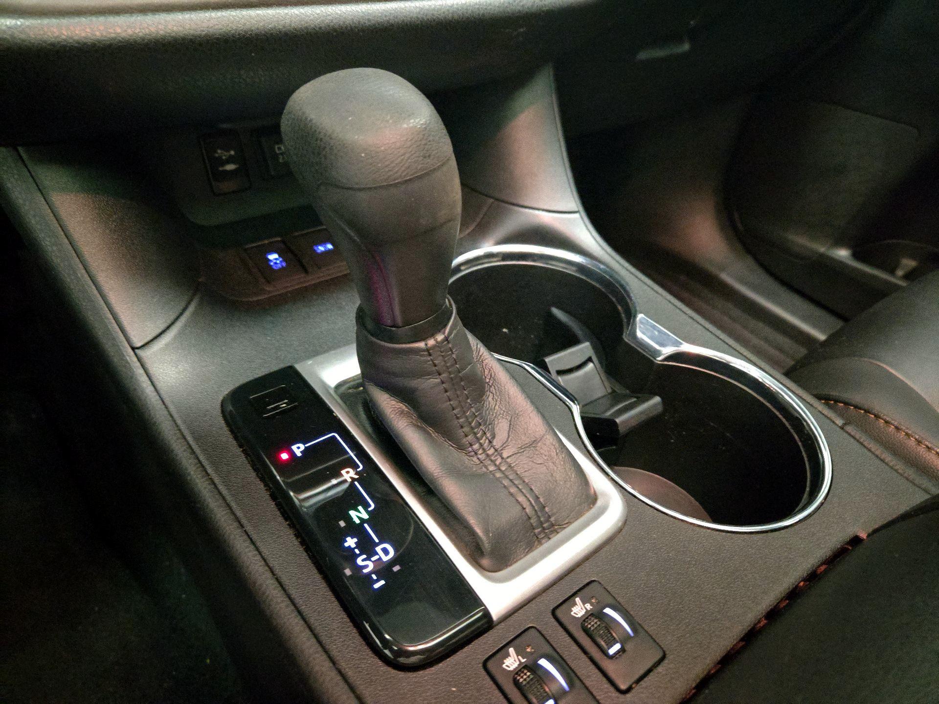 Thumbnail: 2019 Toyota Highlander - 17