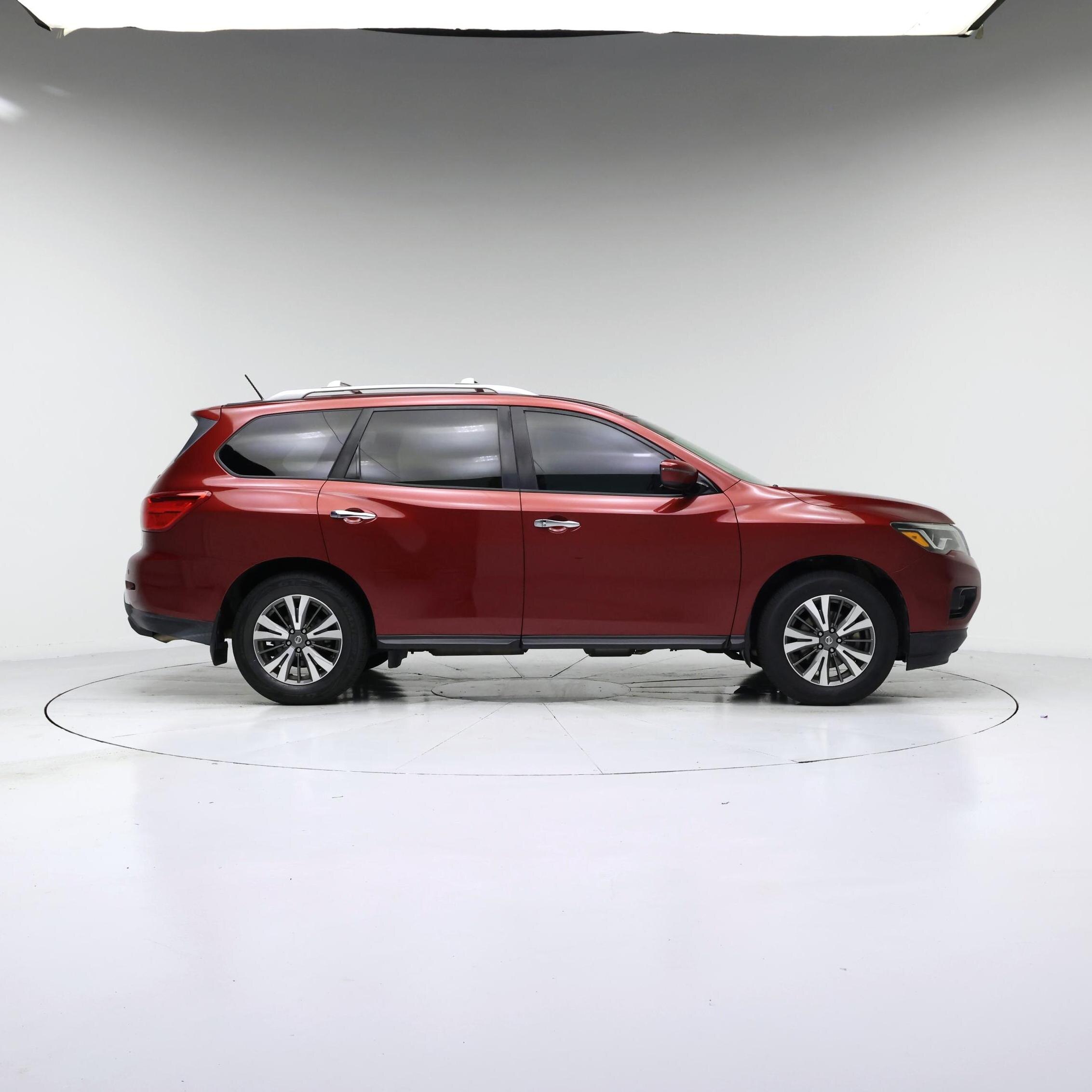 Thumbnail: 2017 Nissan Pathfinder - 7