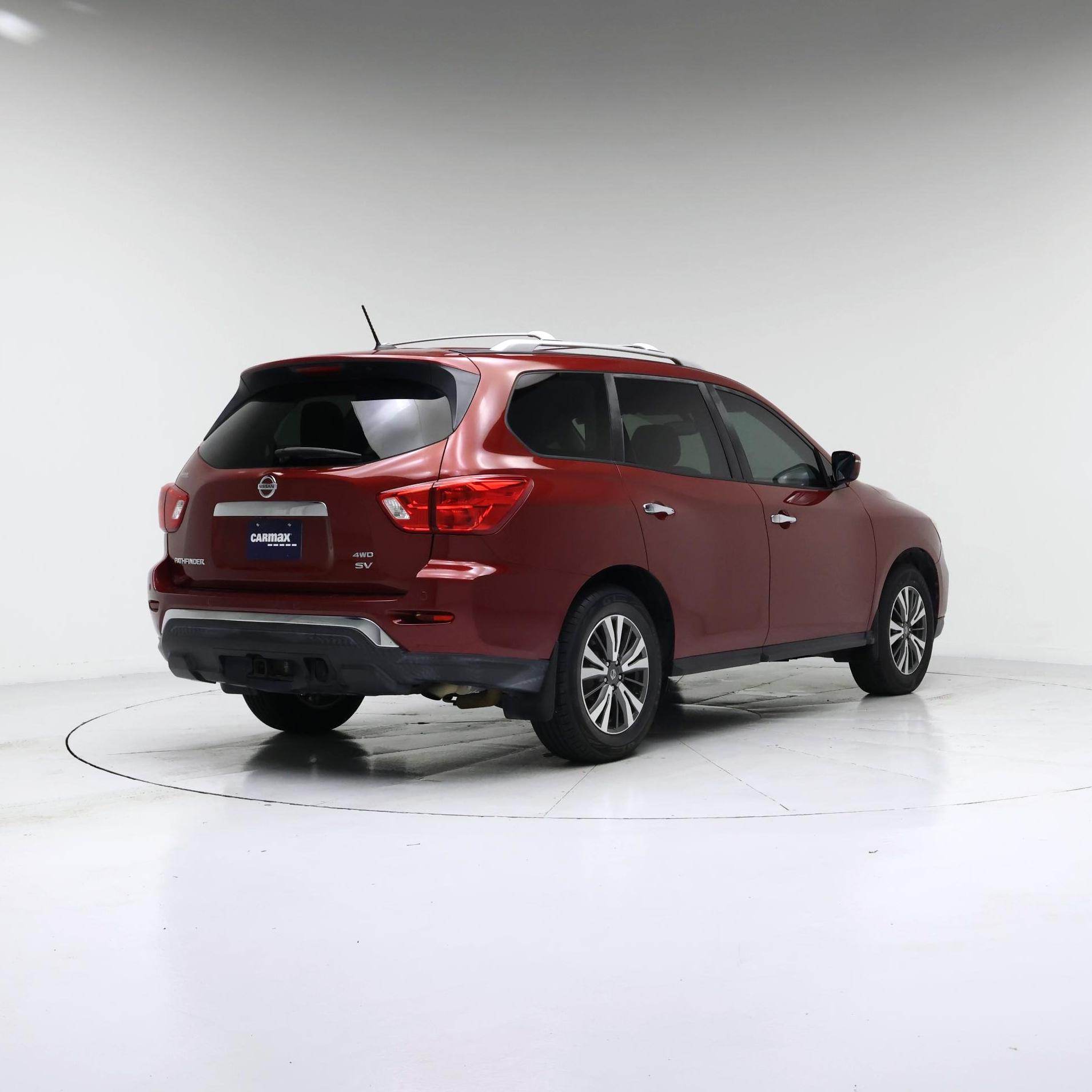 Thumbnail: 2017 Nissan Pathfinder - 8