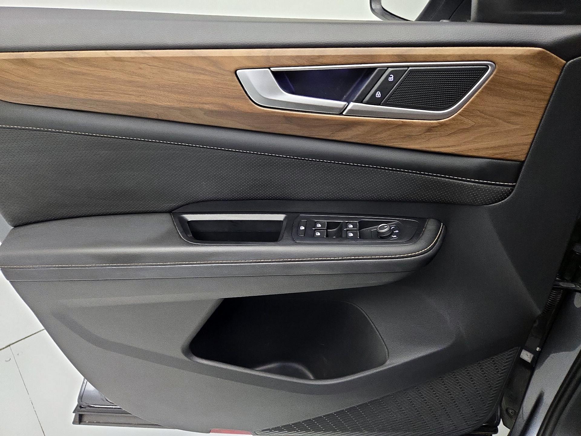 Thumbnail: 2024 Volkswagen Atlas - 12