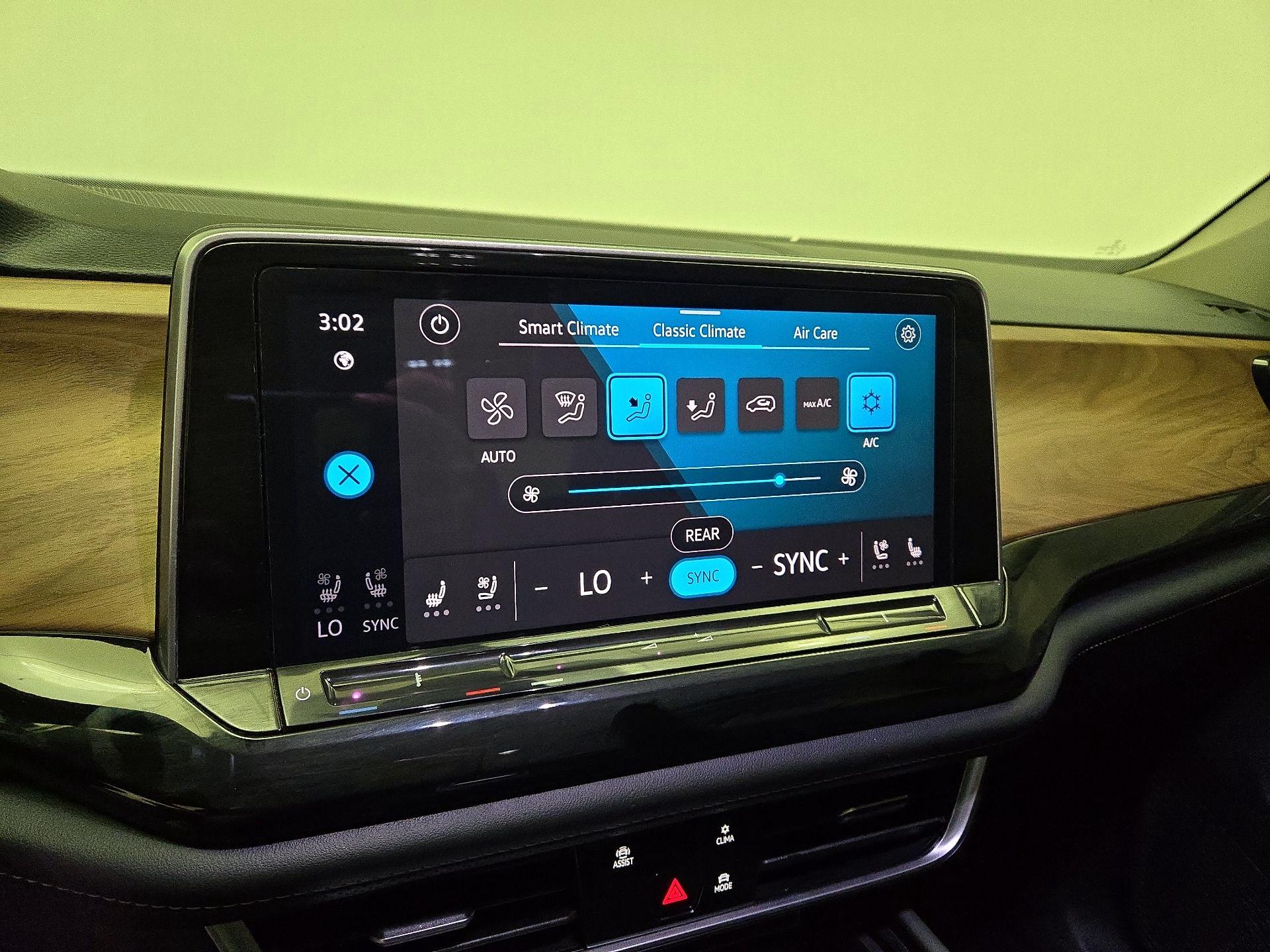 Thumbnail: 2024 Volkswagen Atlas - 16