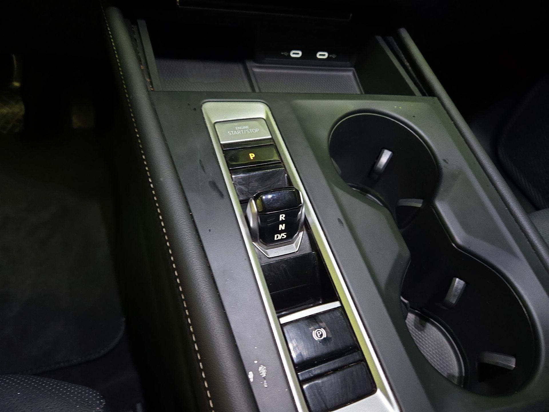 Thumbnail: 2024 Volkswagen Atlas - 17