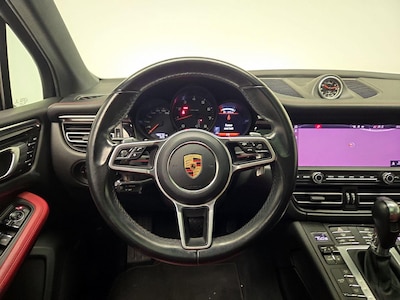 Steering Wheel & Instrument Cluster (On)