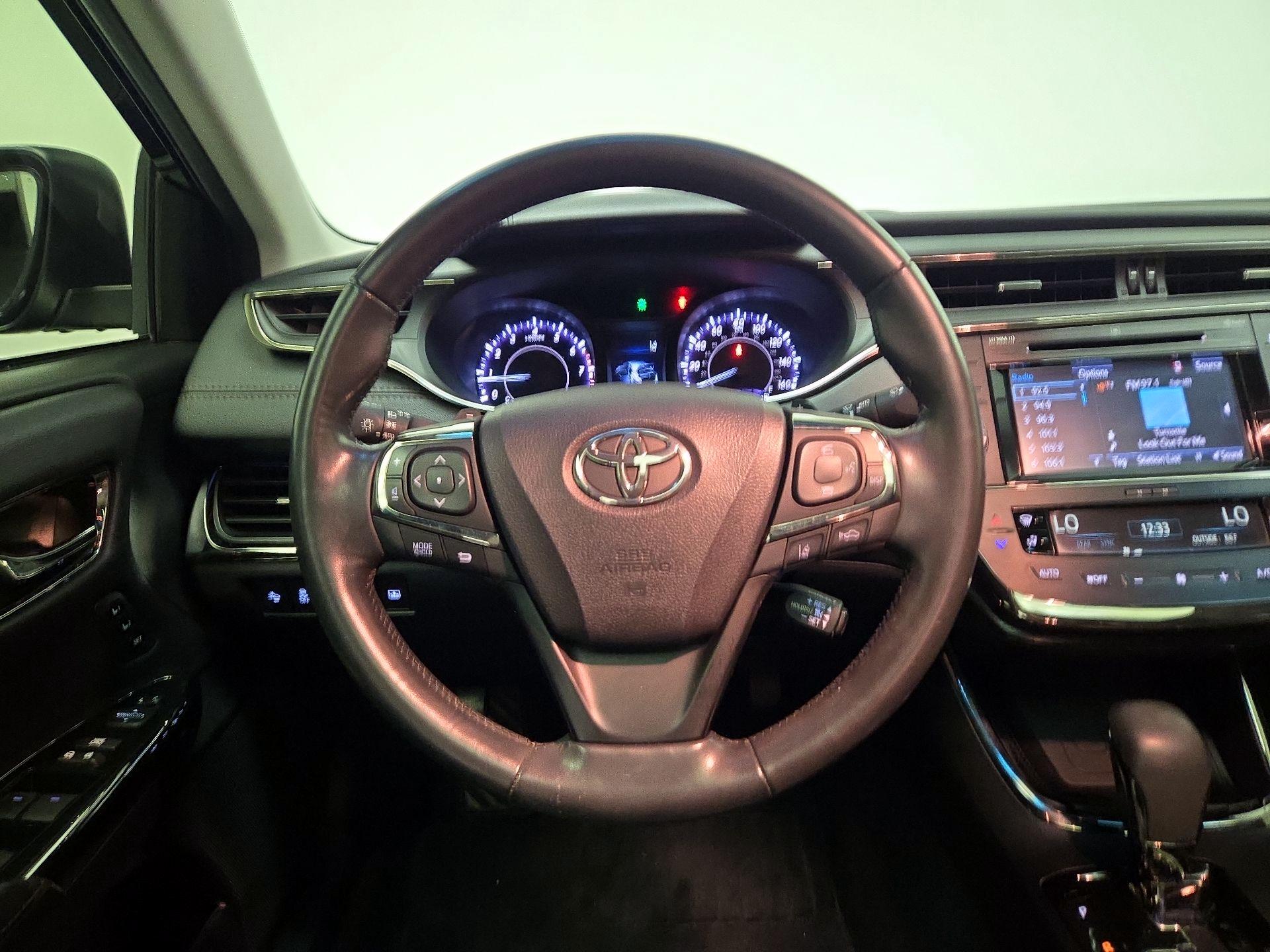 Thumbnail: 2018 Toyota Avalon - 10