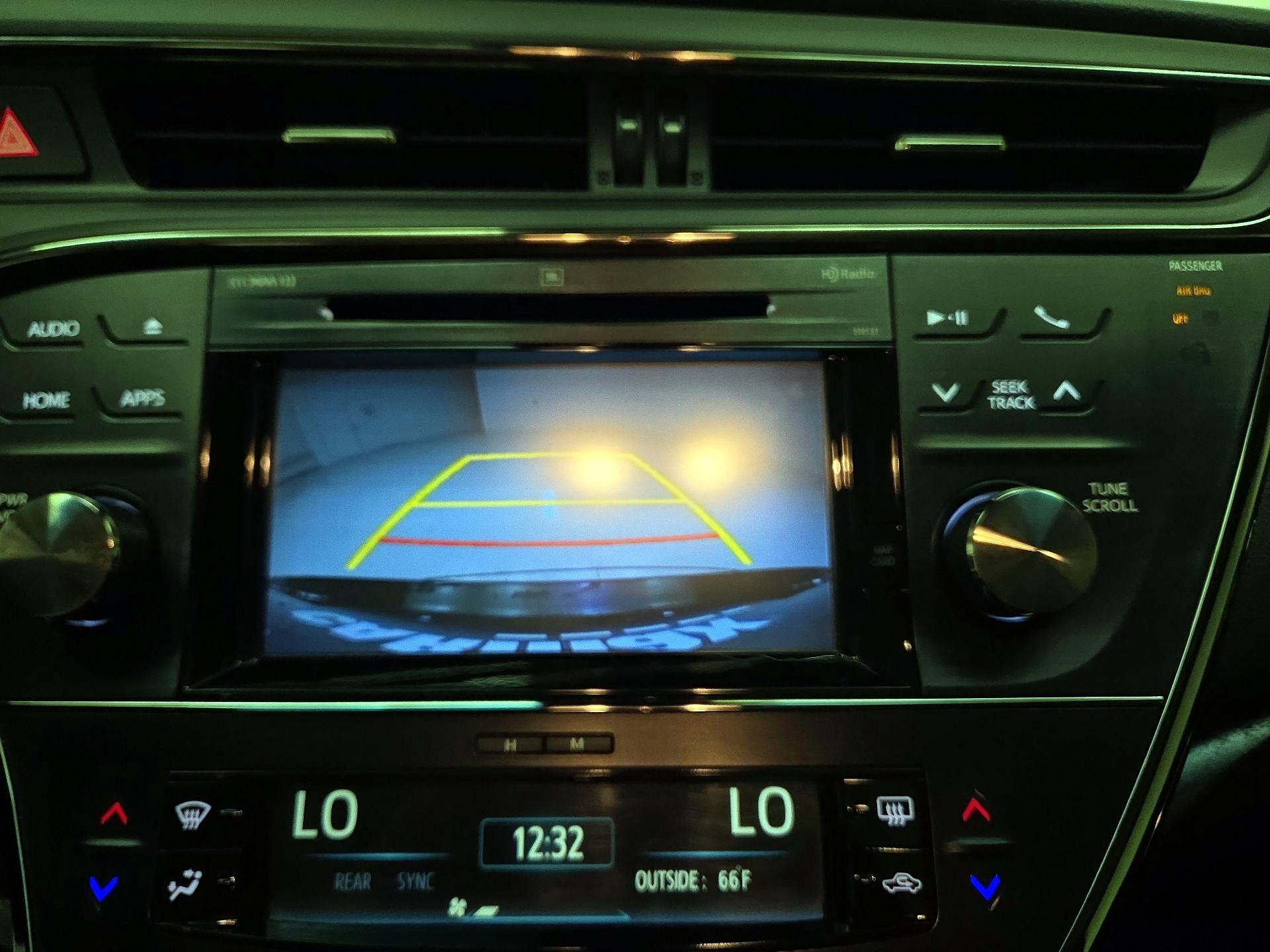 Thumbnail: 2018 Toyota Avalon - 14