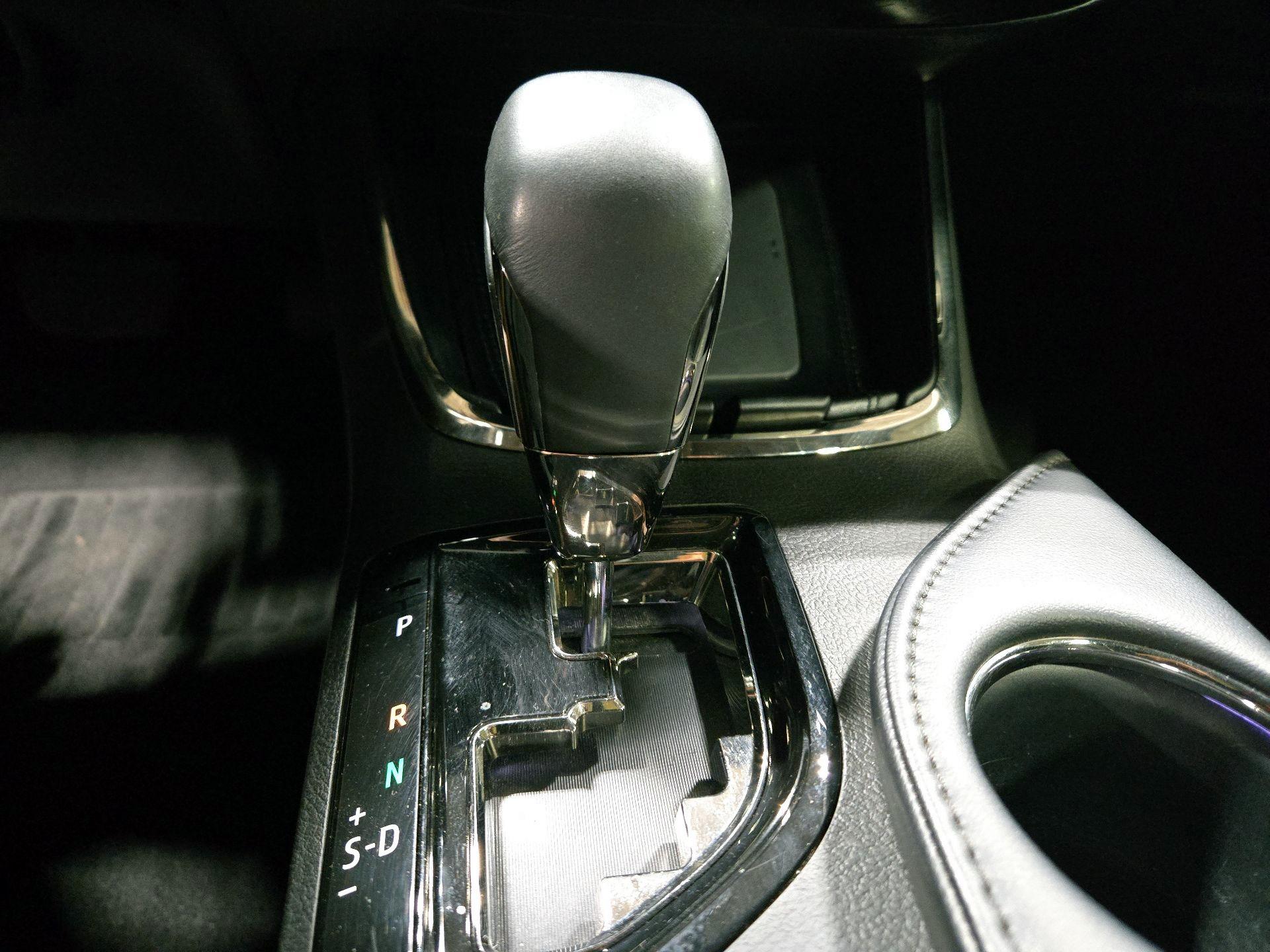 Thumbnail: 2018 Toyota Avalon - 17