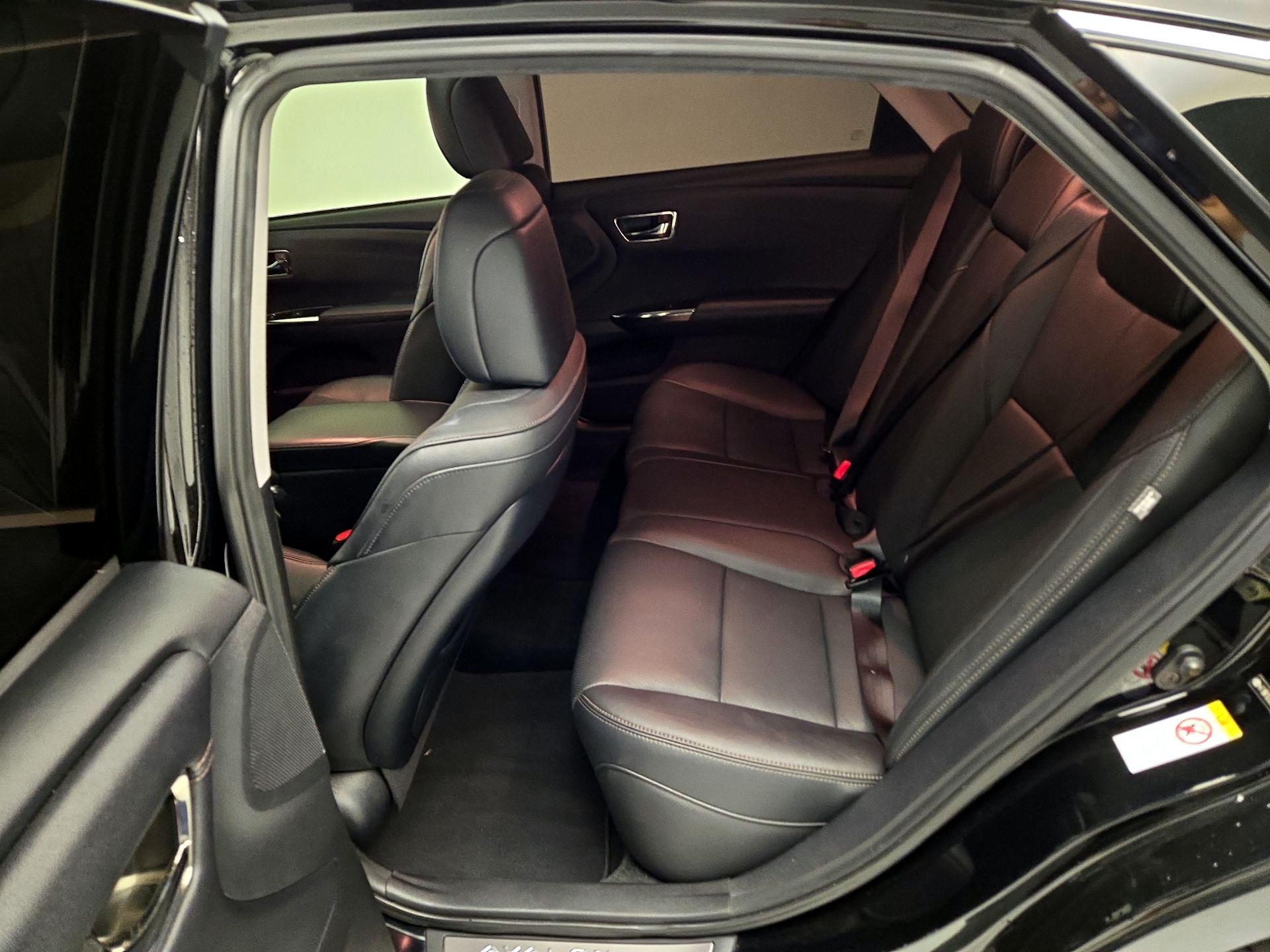 Thumbnail: 2018 Toyota Avalon - 20