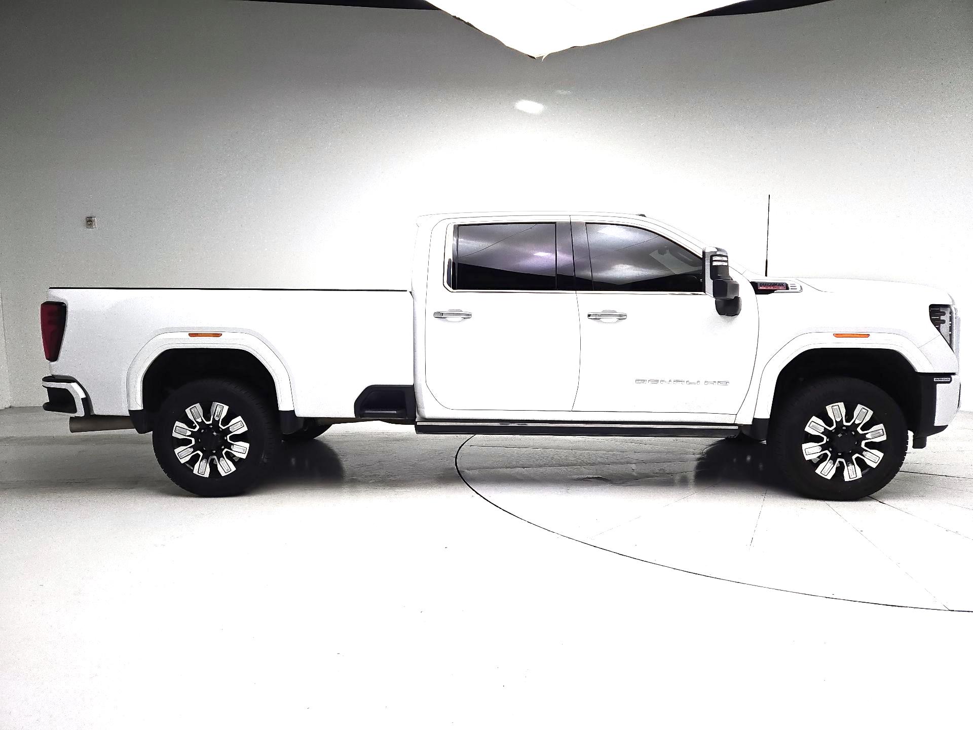 Thumbnail: 2024 GMC Sierra 3500 - 4