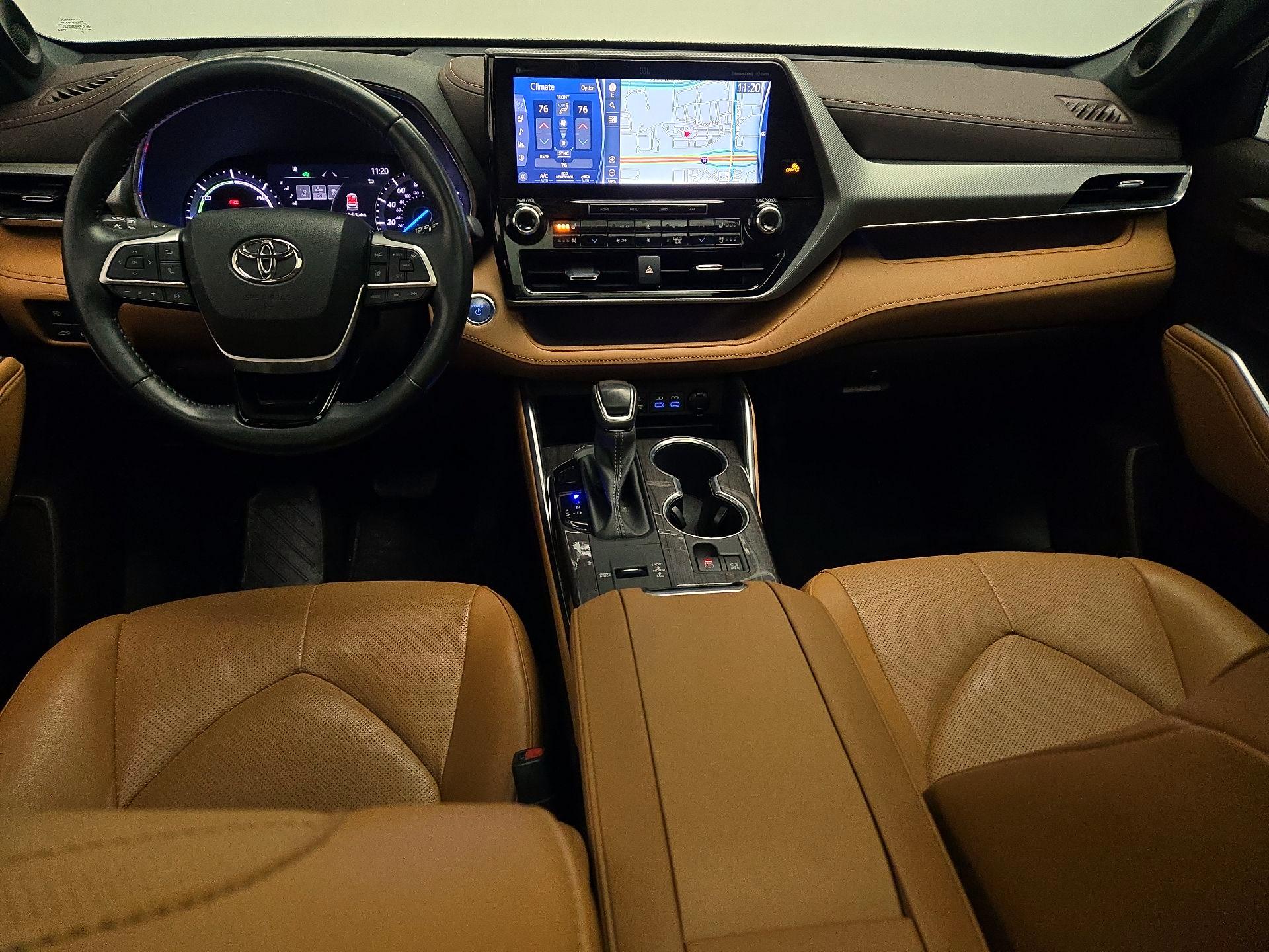 Thumbnail: 2022 Toyota Highlander - 9