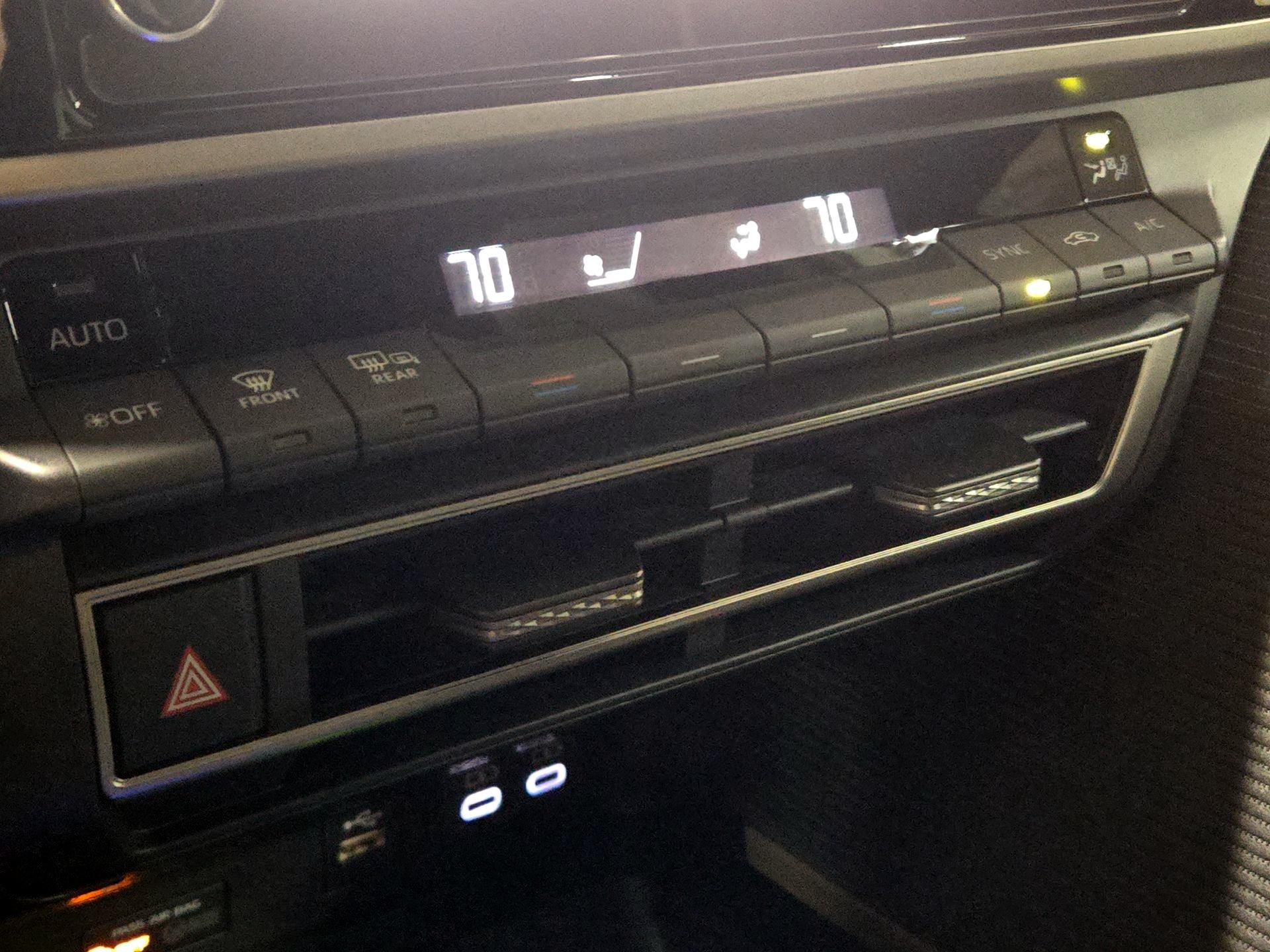 Thumbnail: 2025 Toyota Camry - 16