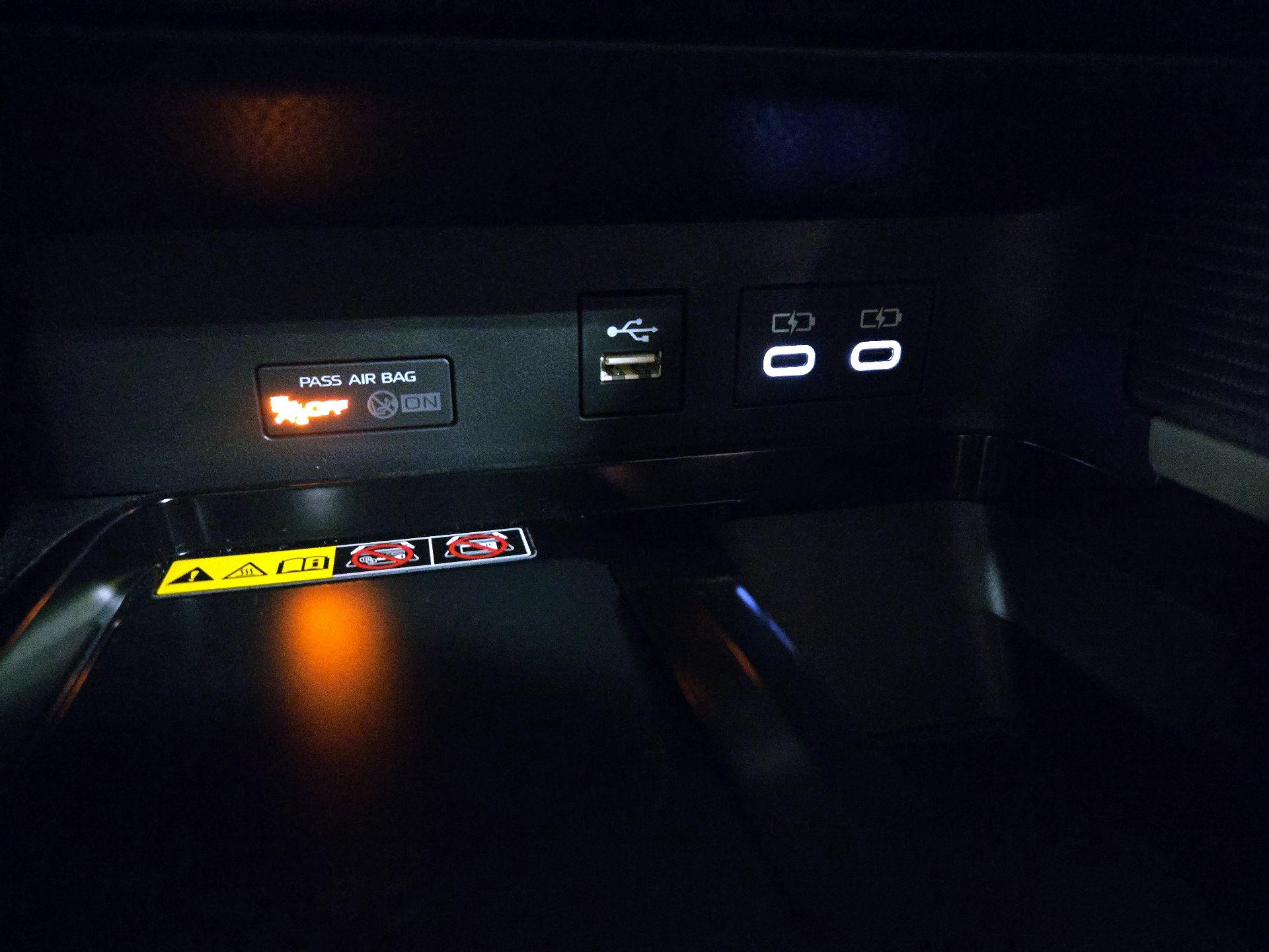 Thumbnail: 2025 Toyota Camry - 18