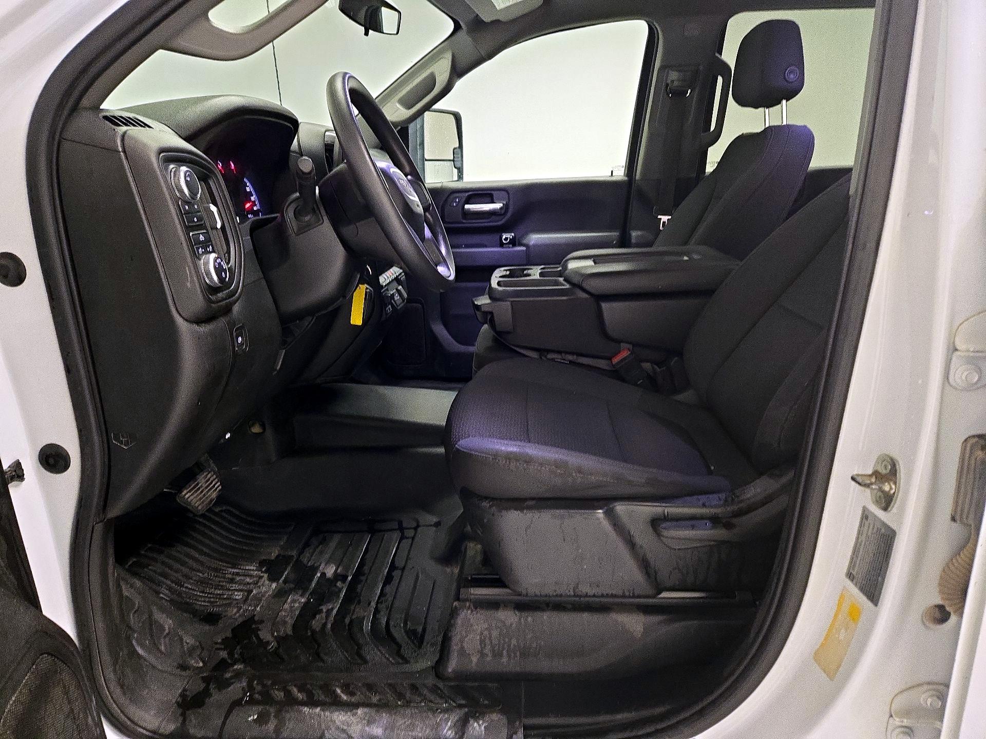 Thumbnail: 2023 GMC Sierra 3500 - 11