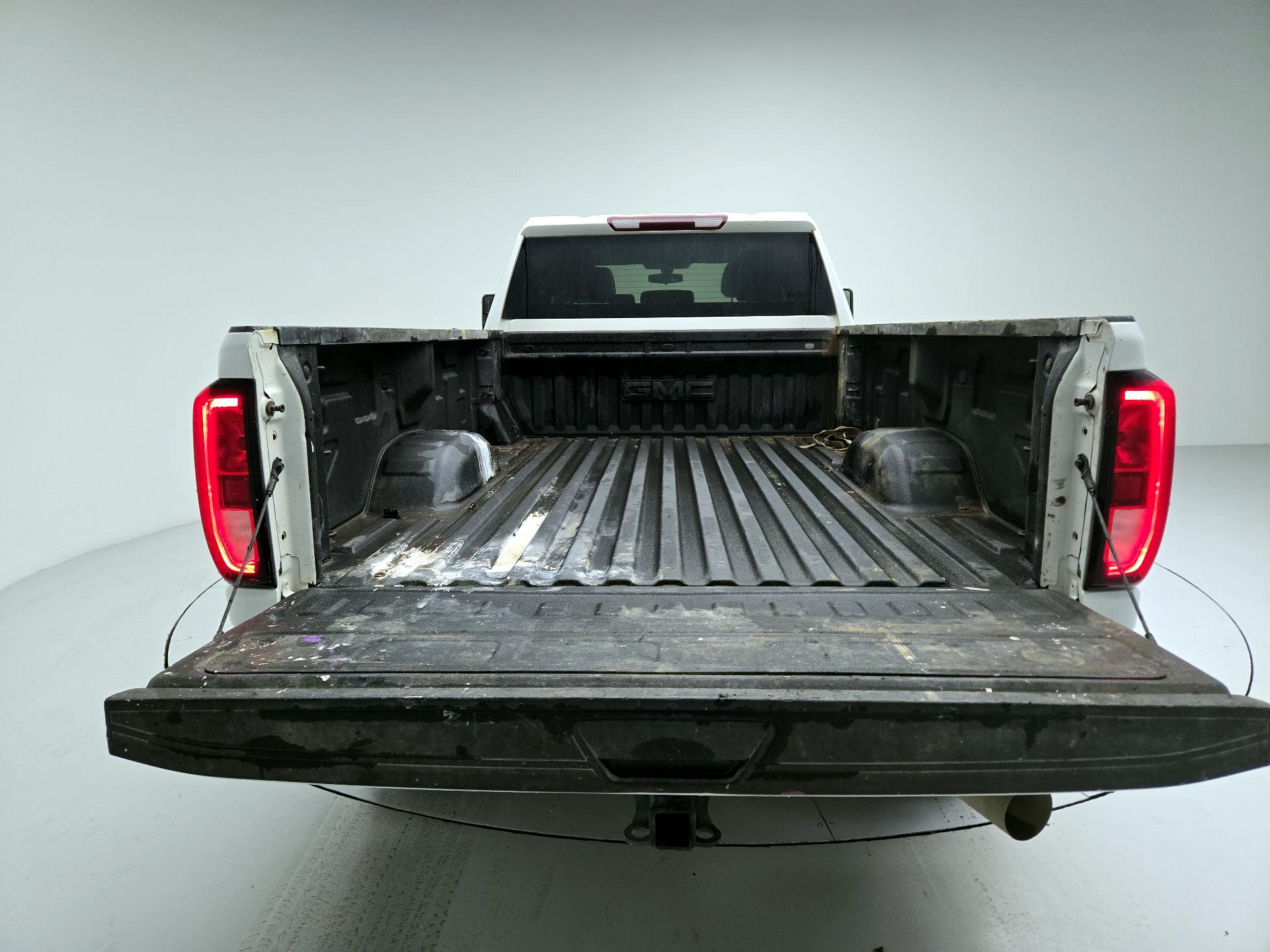 Thumbnail: 2023 GMC Sierra 3500 - 19