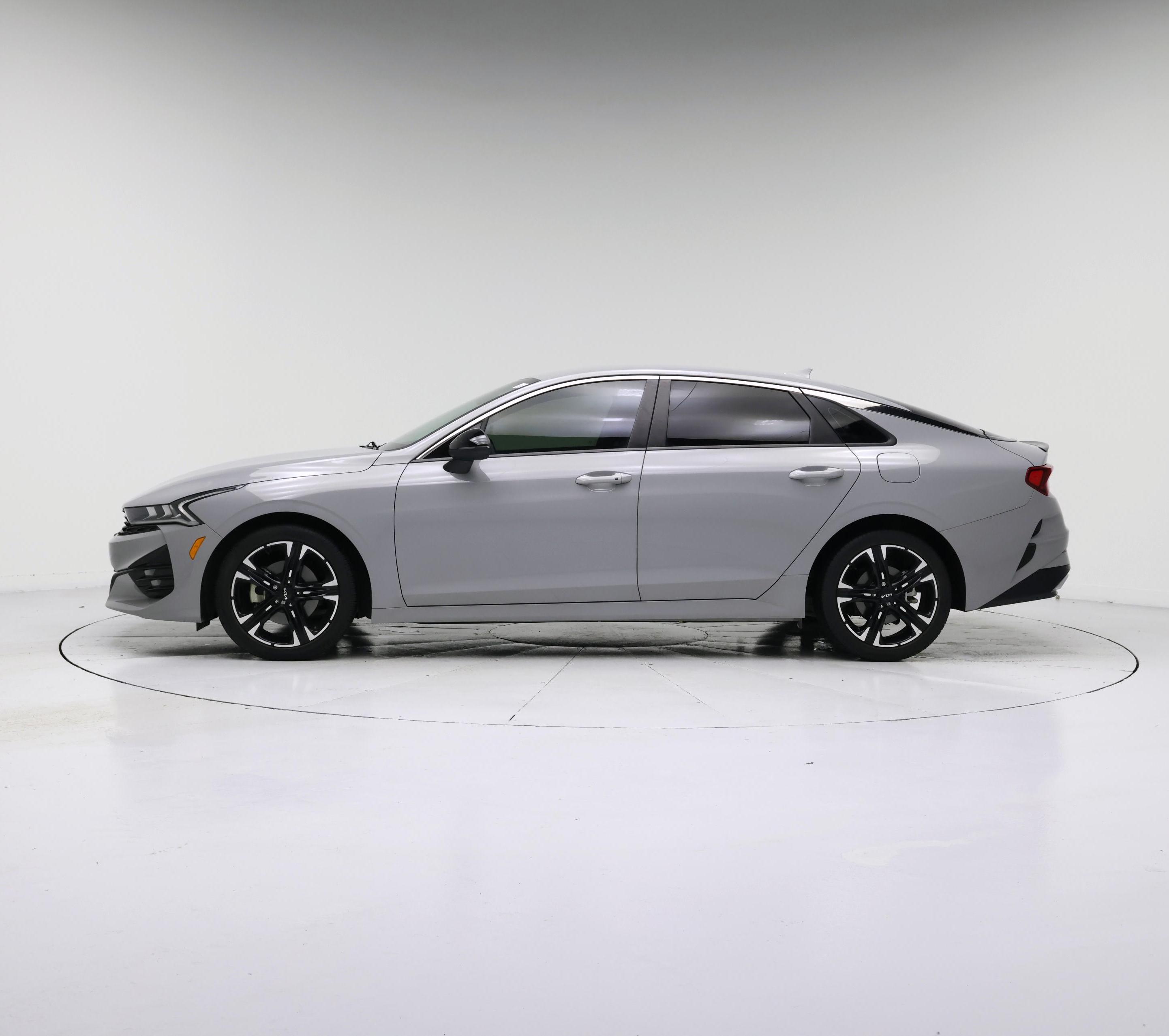 Thumbnail: 2023 Kia K5 - 3