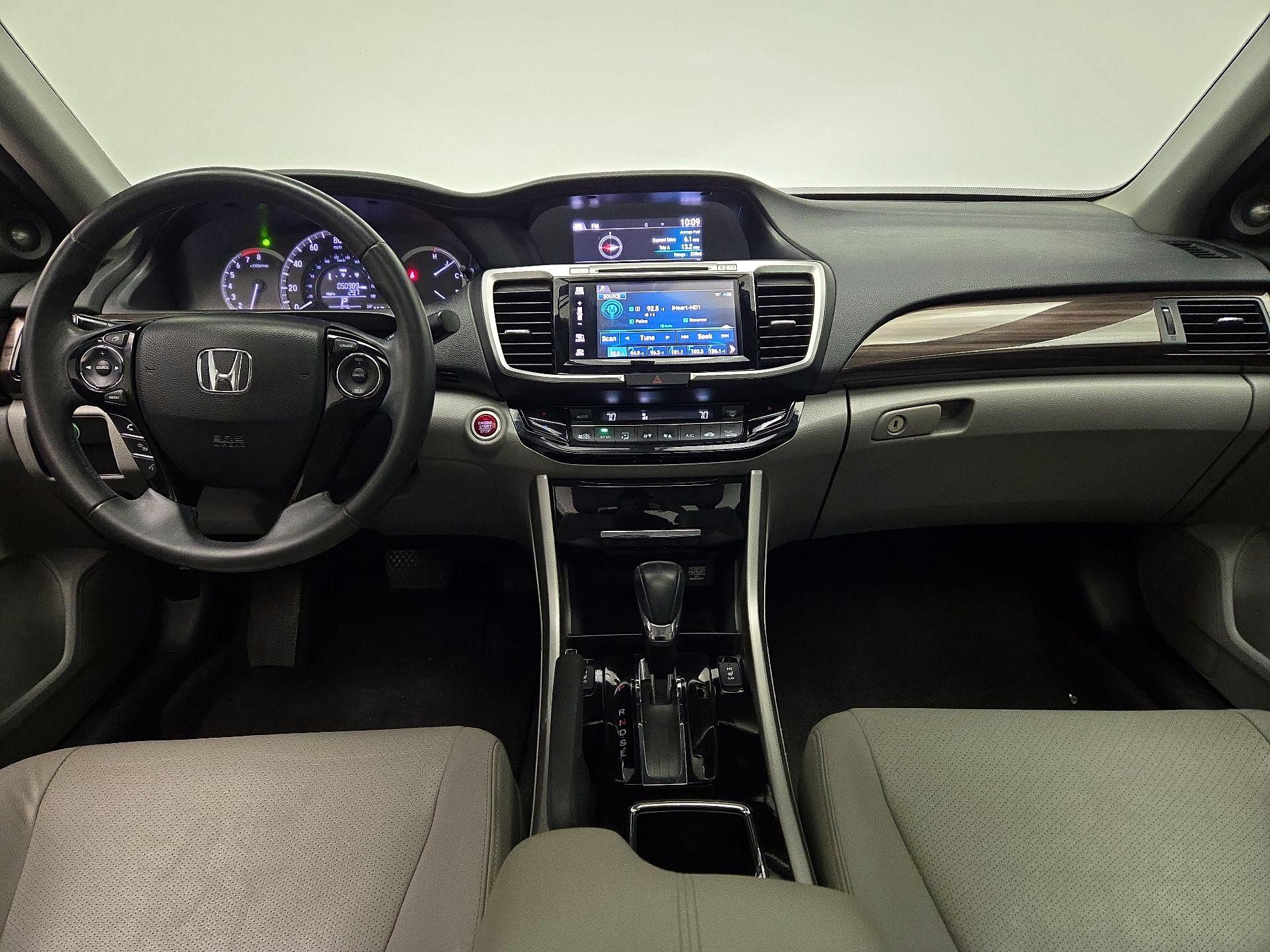 Thumbnail: 2017 Honda Accord - 9