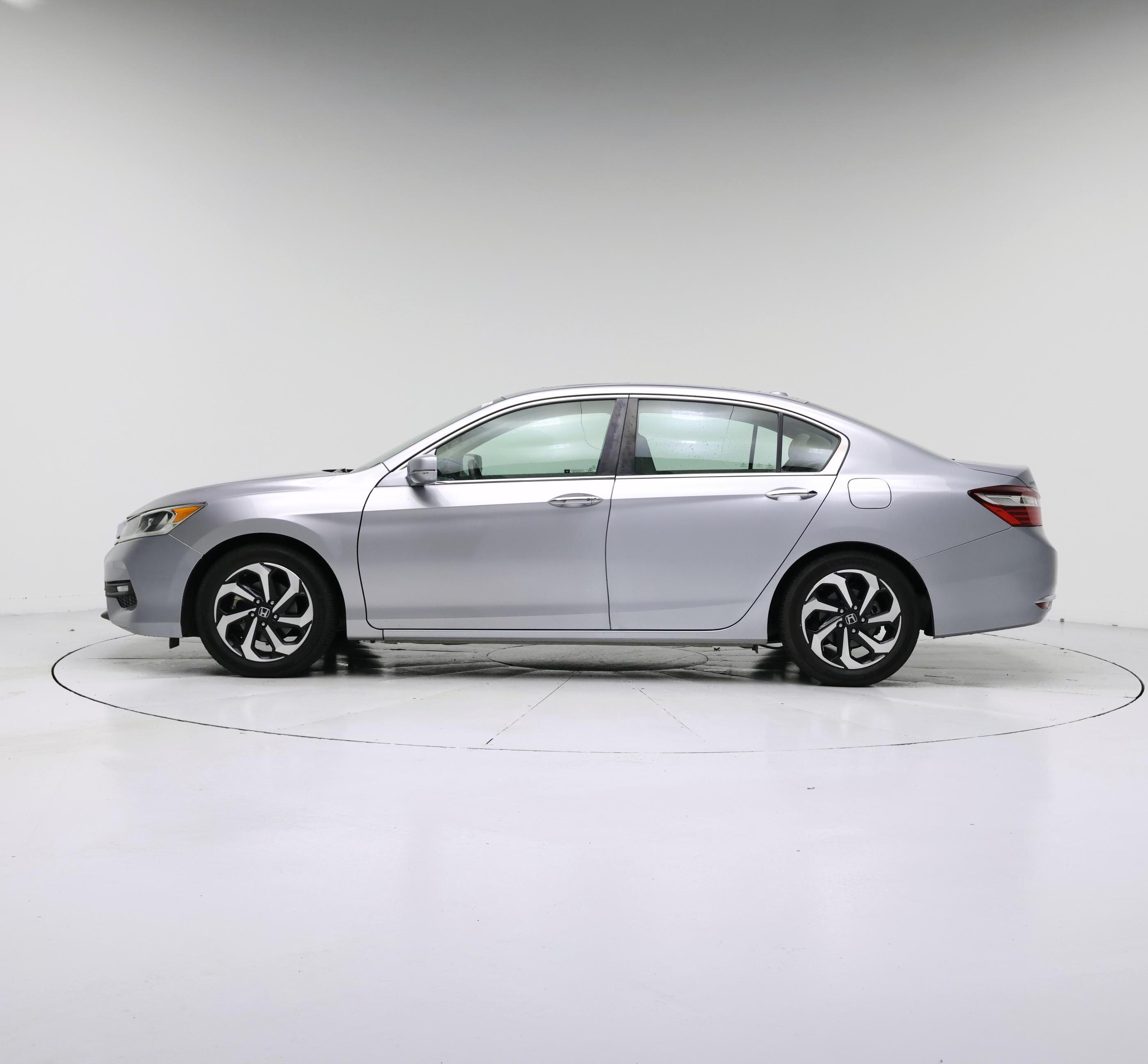 Thumbnail: 2017 Honda Accord - 3