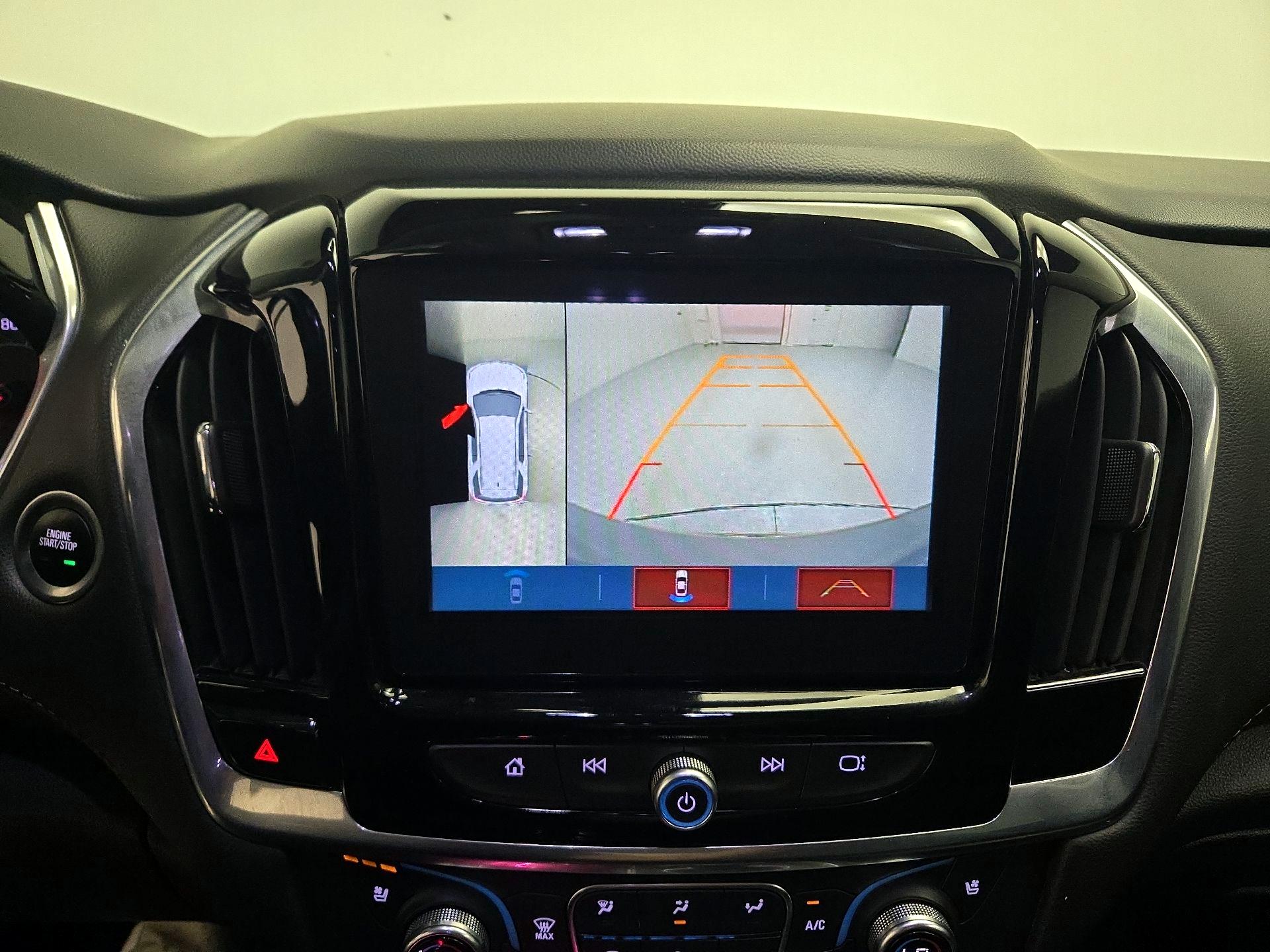 Thumbnail: 2019 Chevrolet Traverse - 14