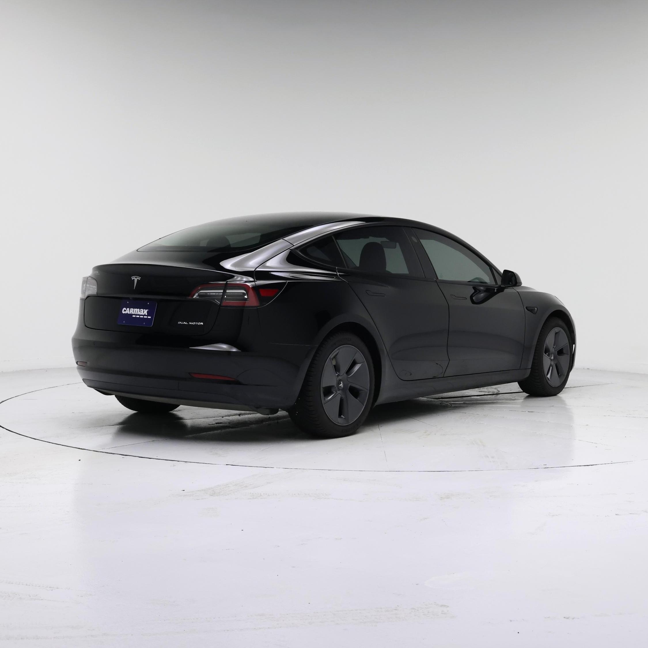 Thumbnail: 2022 Tesla Model 3 - 8