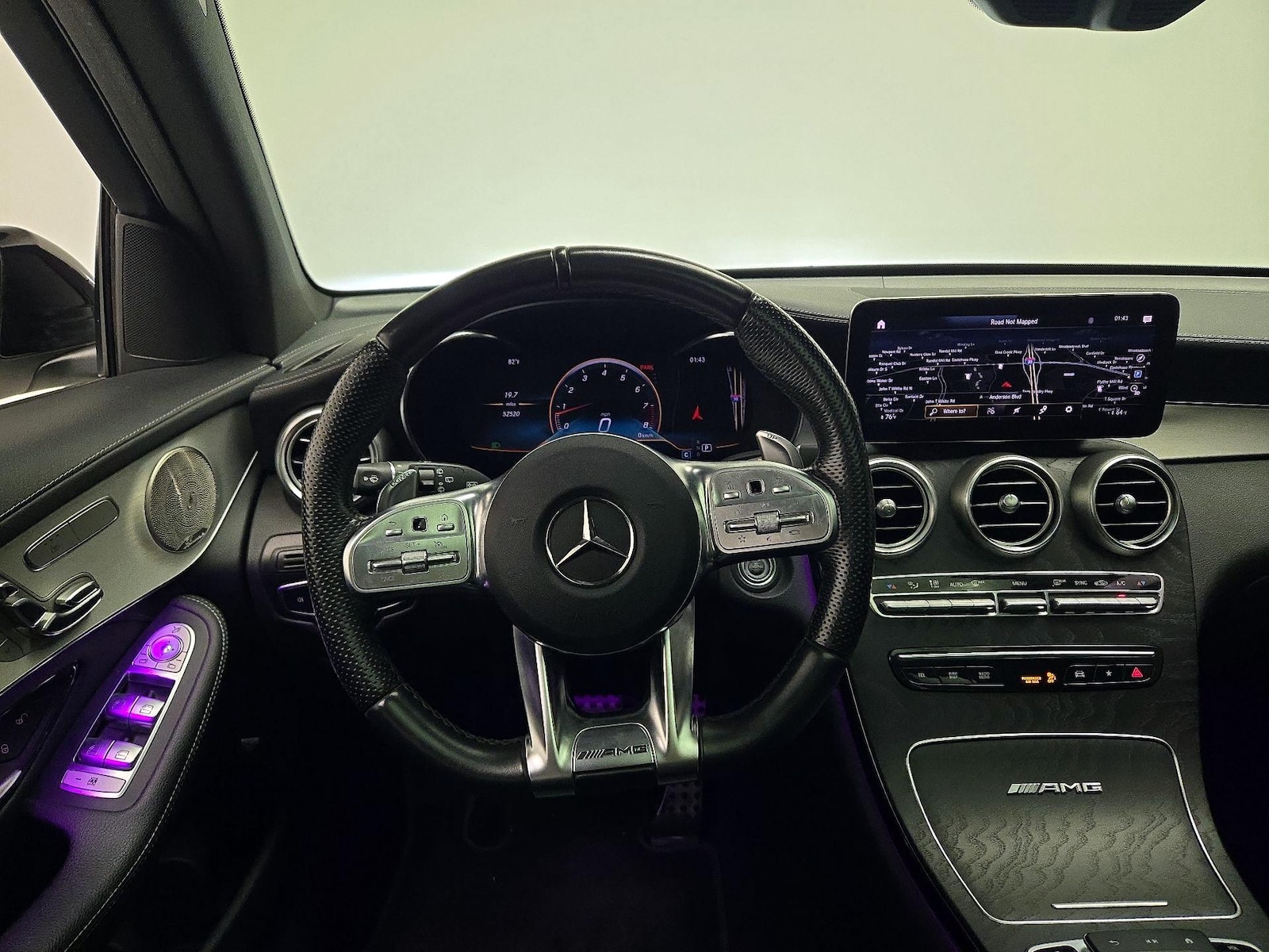 2021 Mercedes-Benz GLC AMG GLC63 - Photo 11