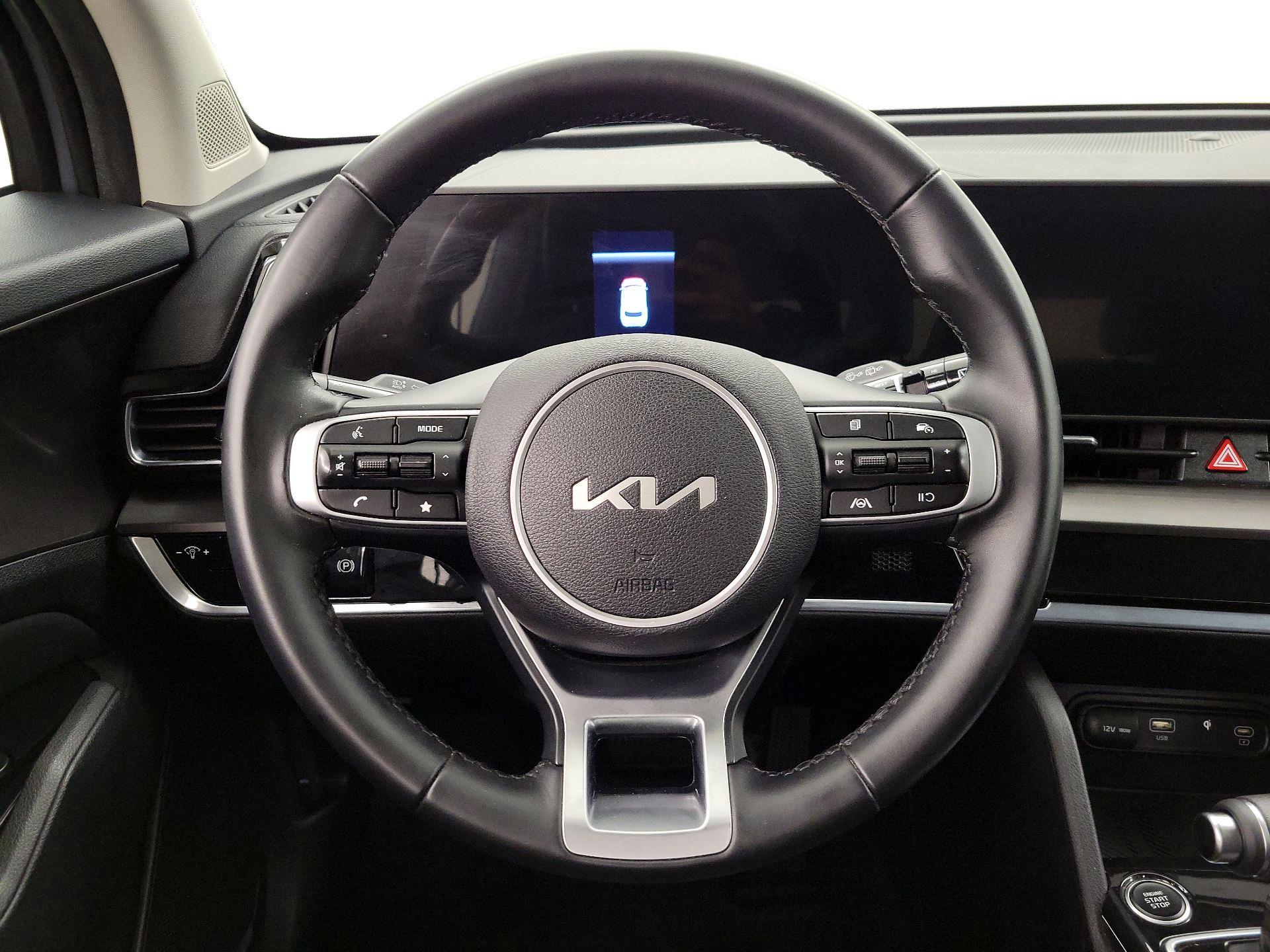 Thumbnail: 2023 Kia Sportage - 10