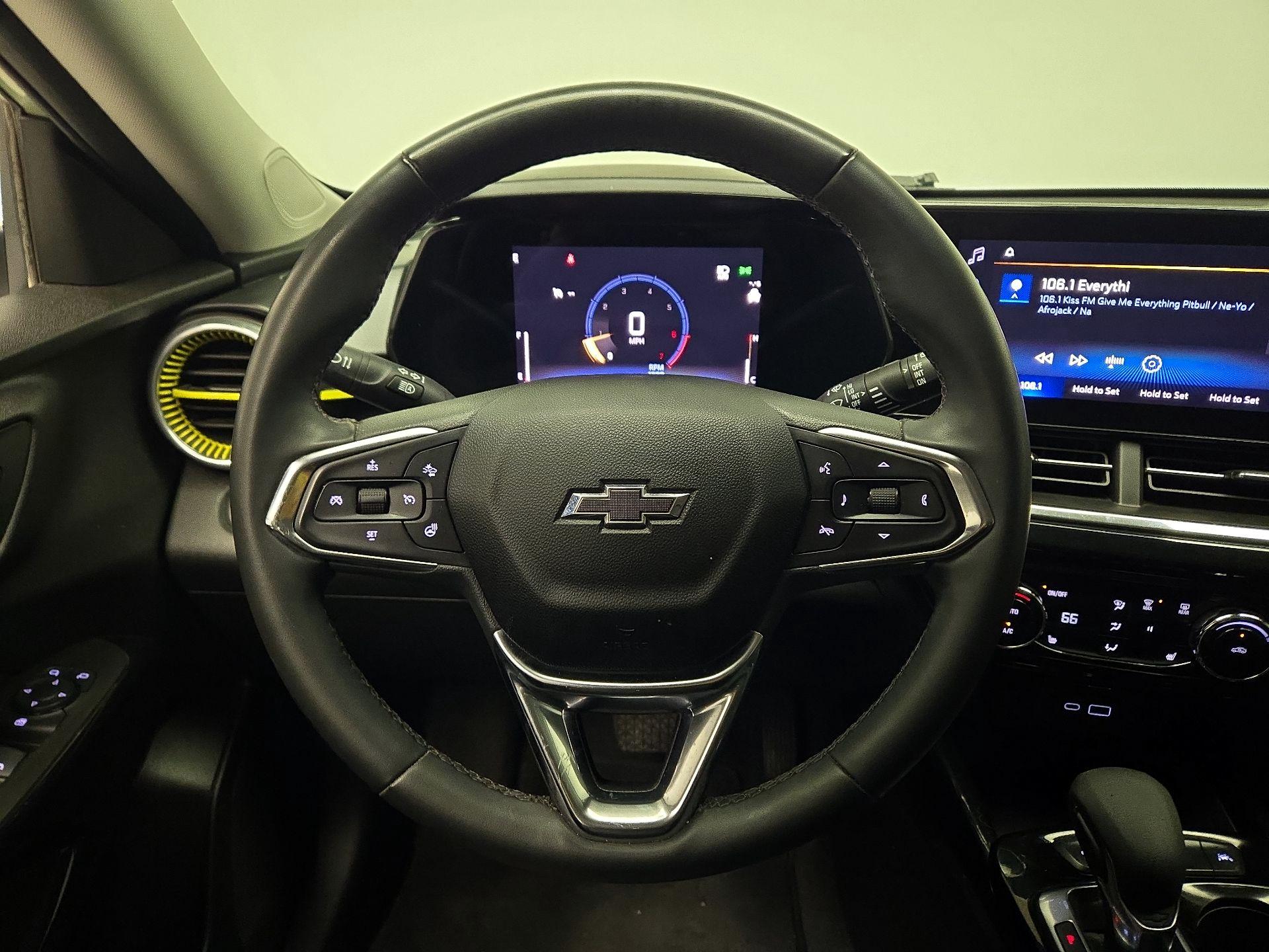 Thumbnail: 2025 Chevrolet Trax - 10