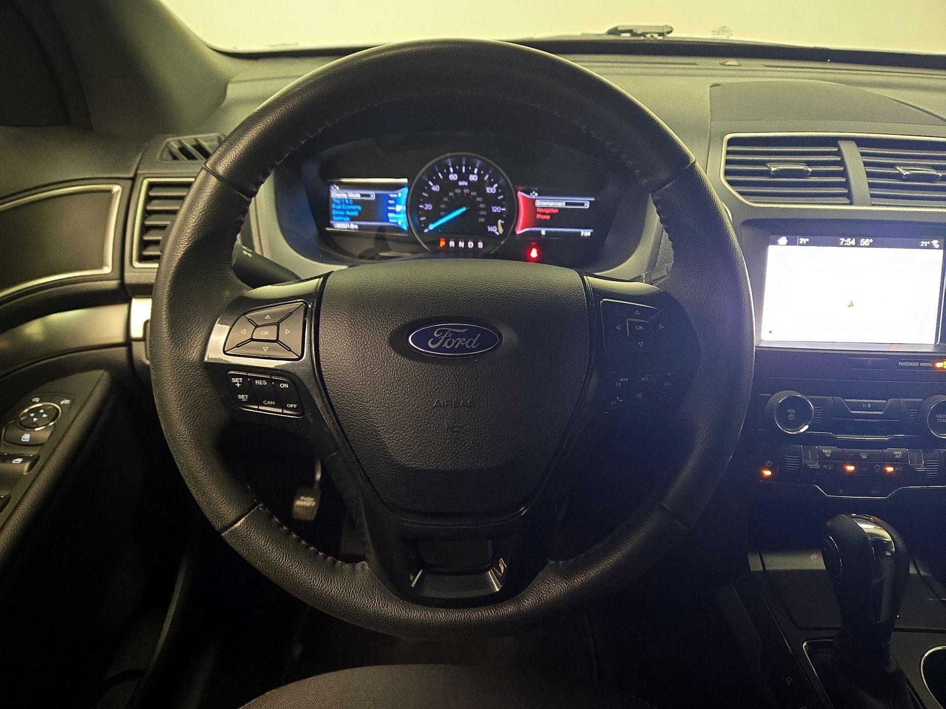 Thumbnail: 2019 Ford Explorer - 10