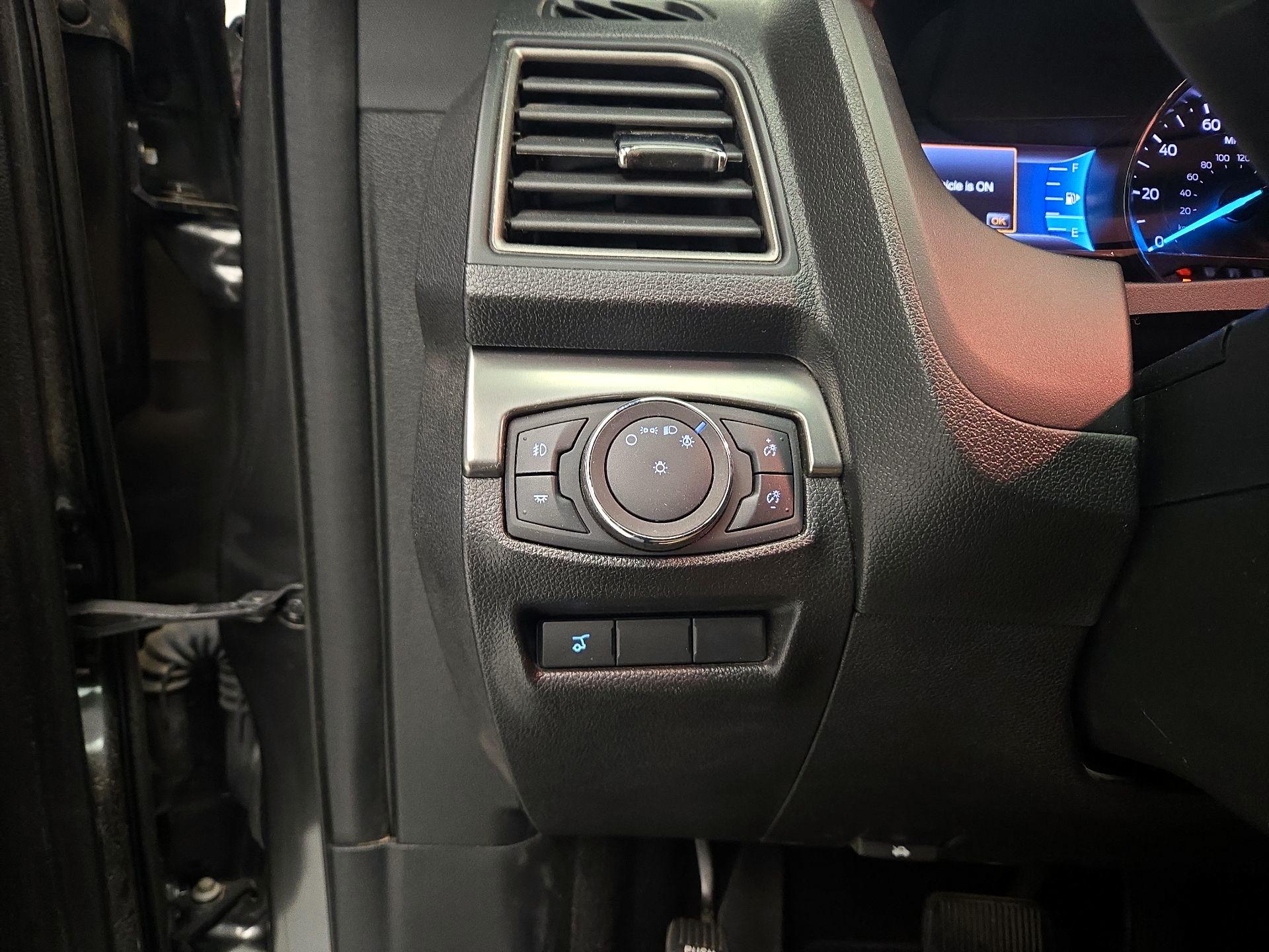 Thumbnail: 2019 Ford Explorer - 13
