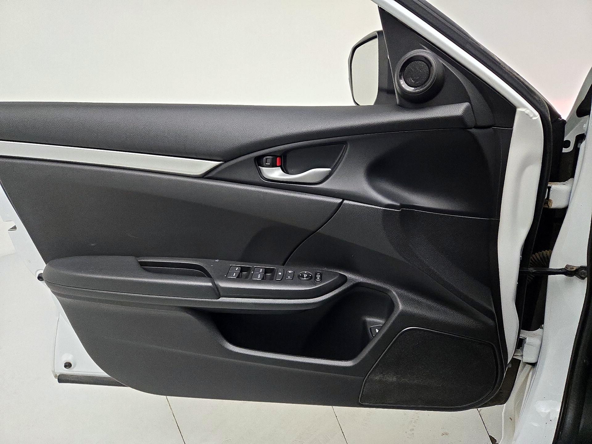 Thumbnail: 2020 Honda Civic - 12