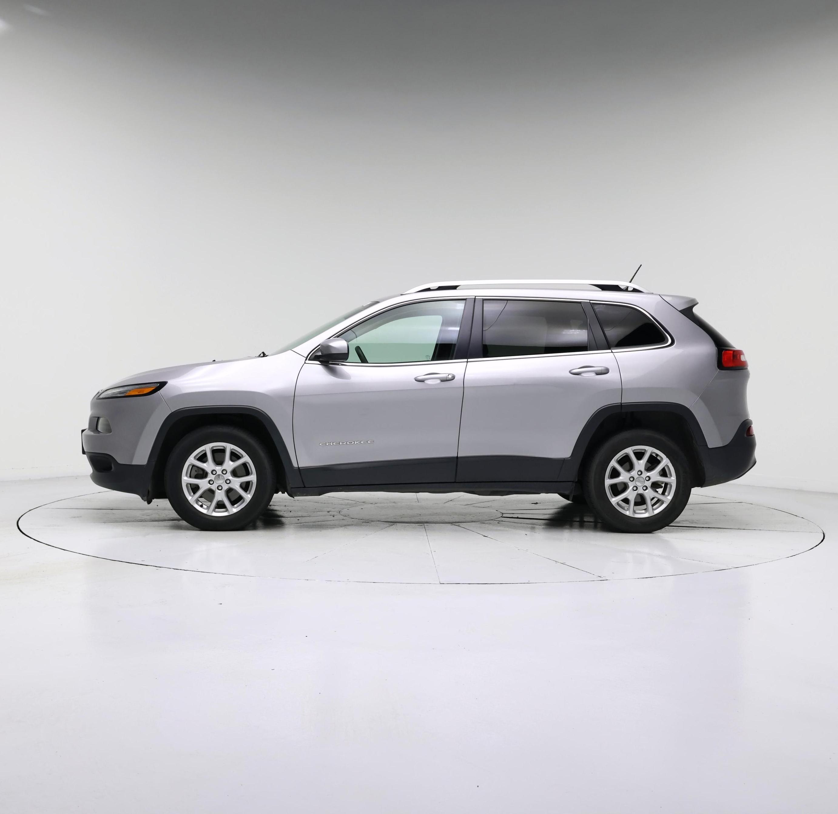 Thumbnail: 2018 Jeep Cherokee - 3