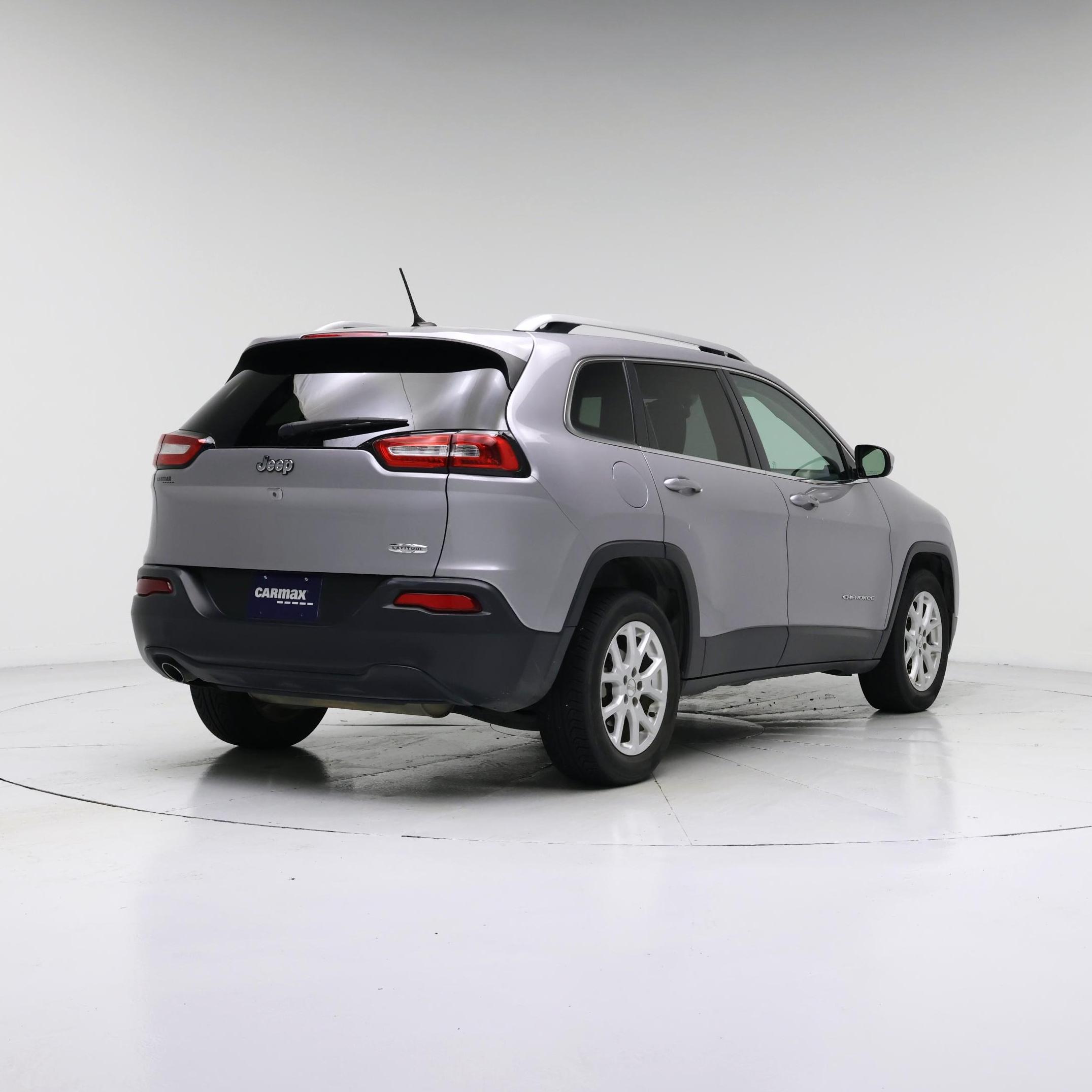 Thumbnail: 2018 Jeep Cherokee - 8