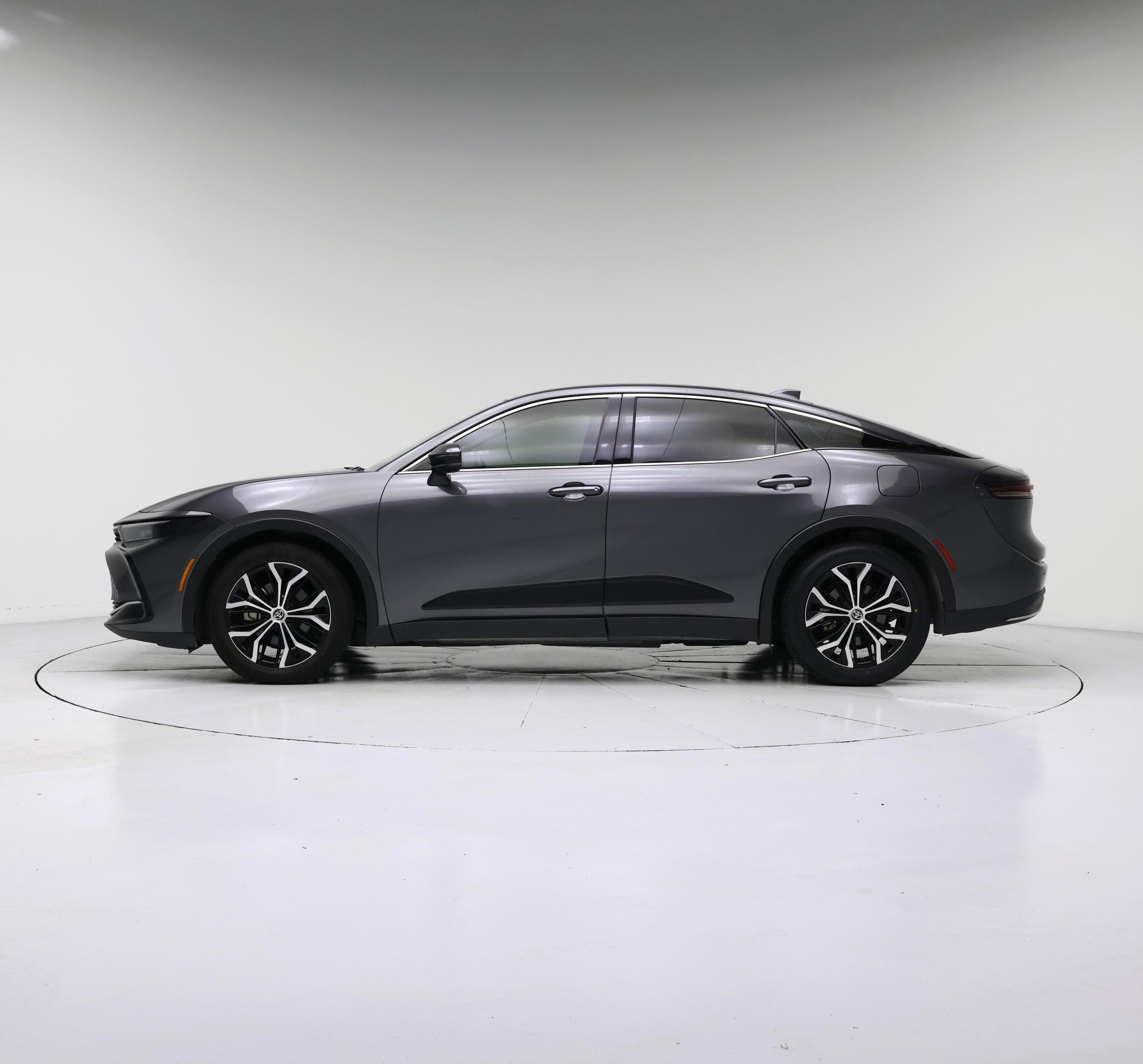 Thumbnail: 2023 Toyota Crown - 3