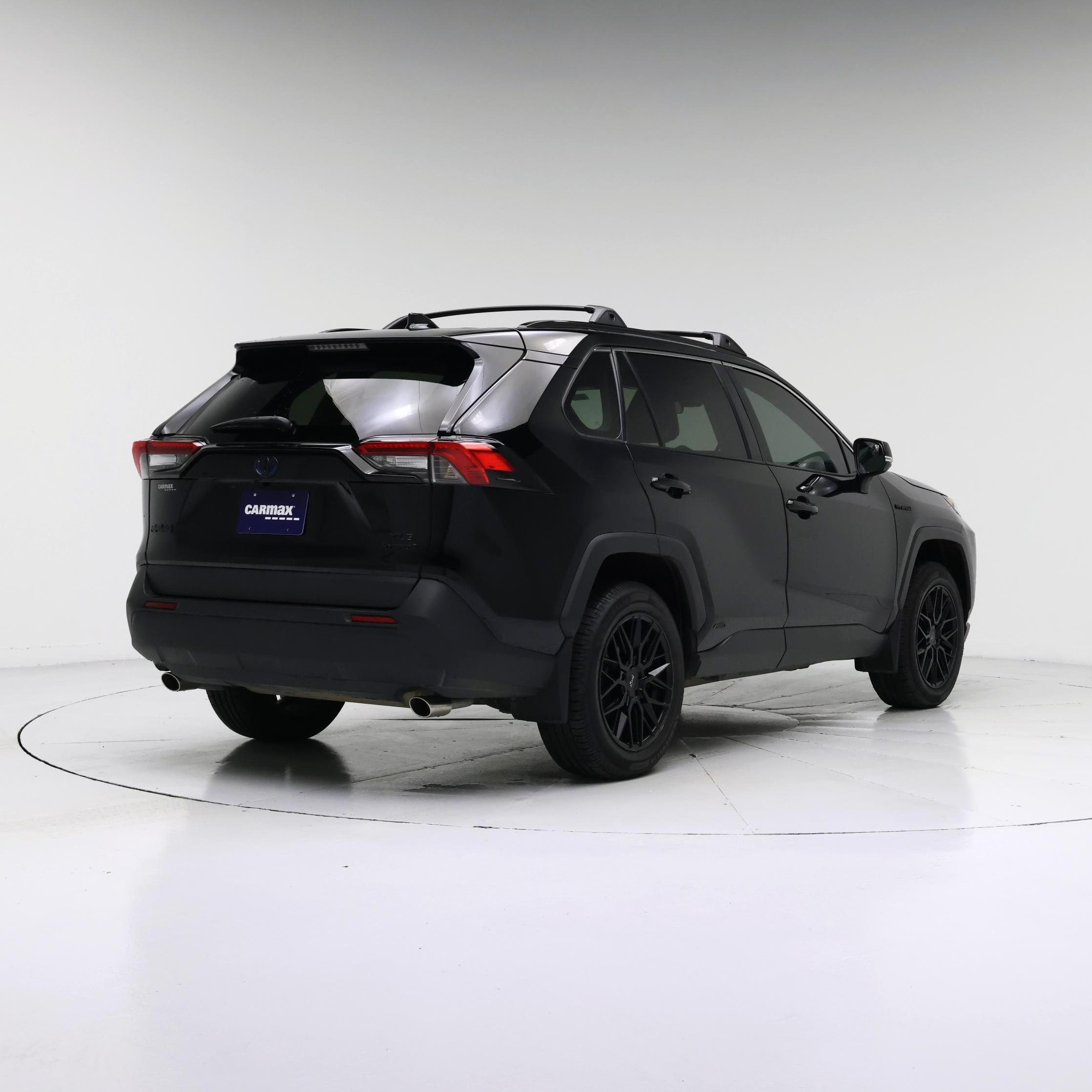 Thumbnail: 2021 Toyota RAV4 - 8