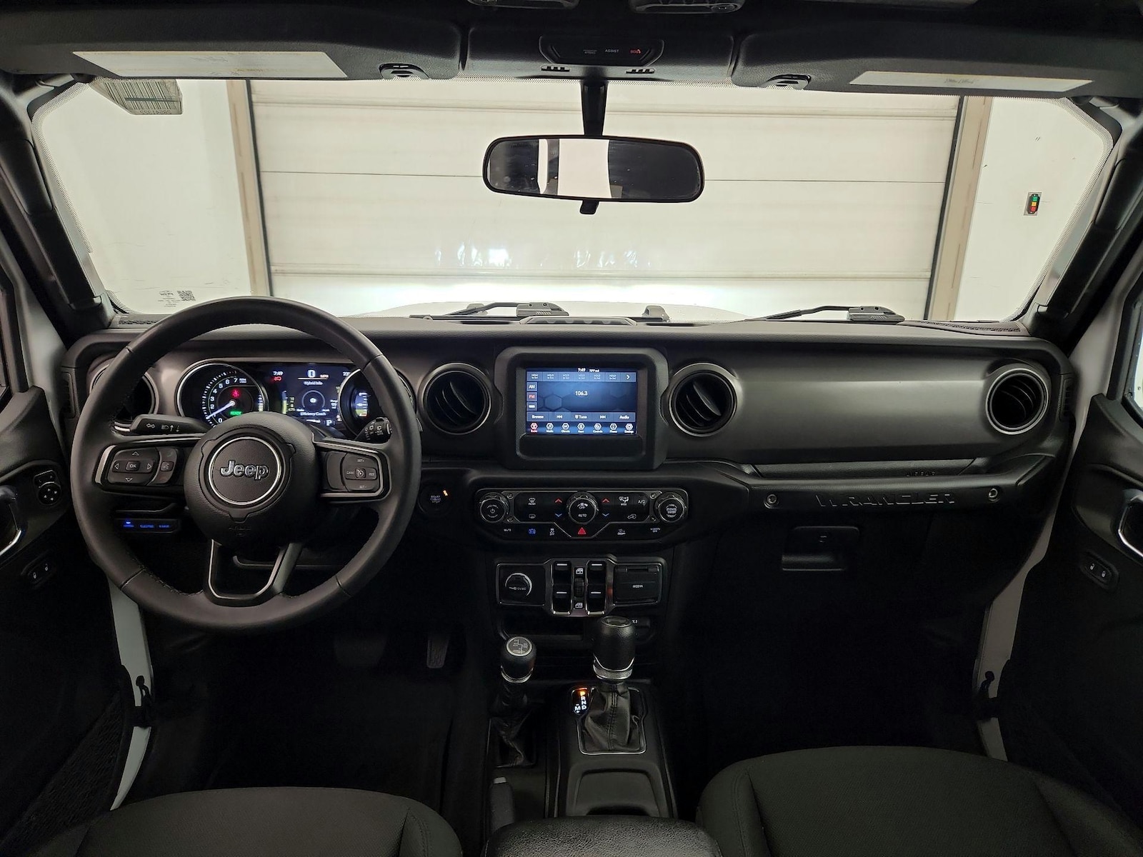 2023 Jeep Wrangler 4xe Willys 4XE - Photo 10