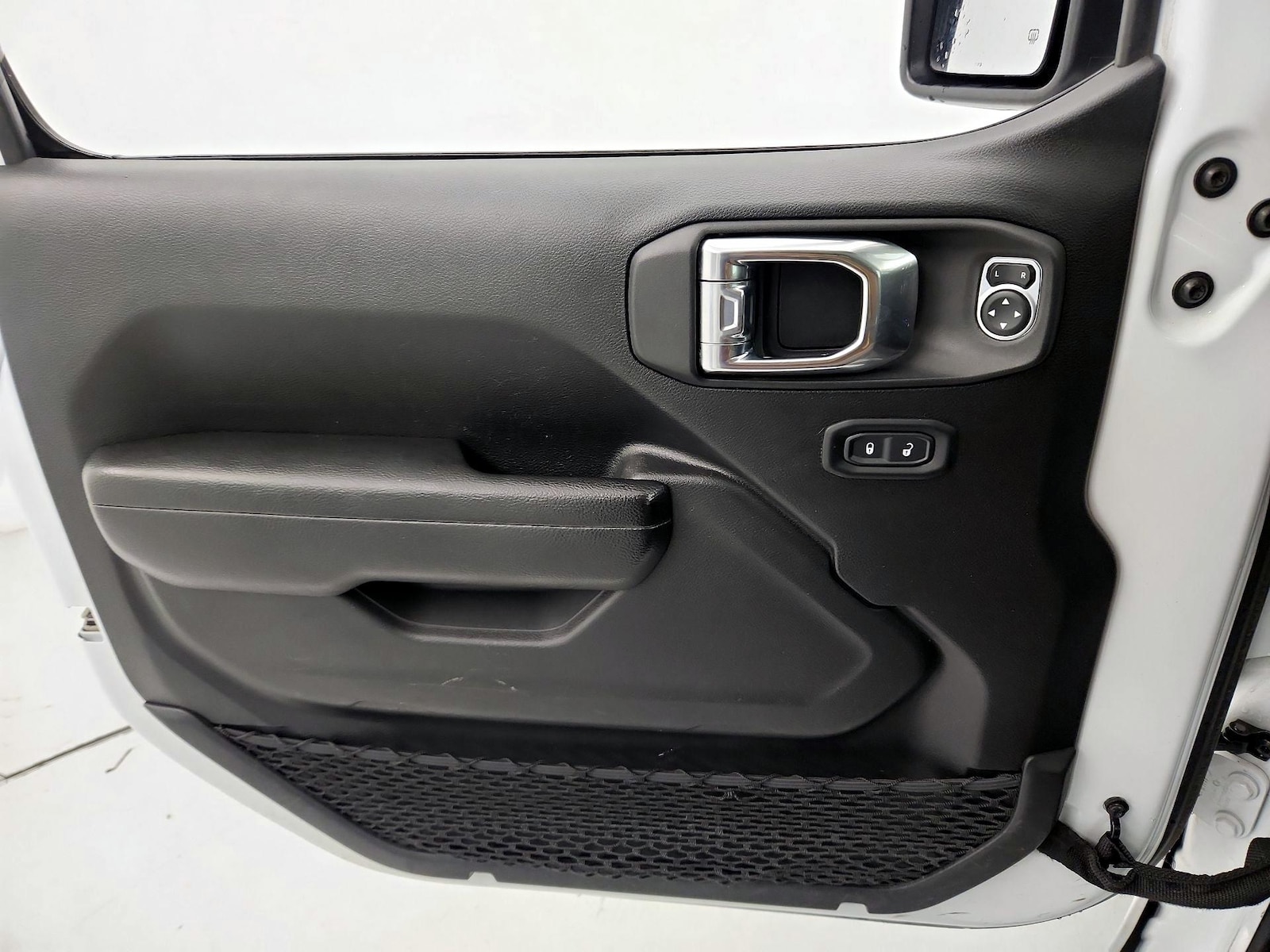 2023 Jeep Wrangler 4xe Willys 4XE - Photo 13