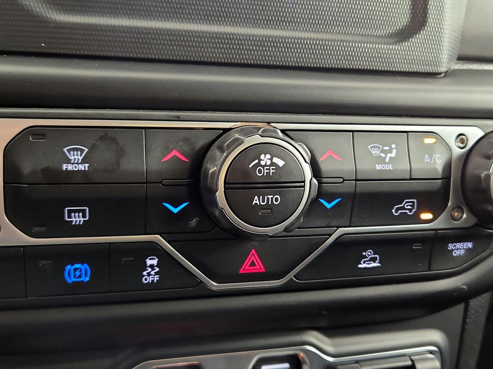 2023 Jeep Wrangler 4xe Willys 4XE - Photo 17