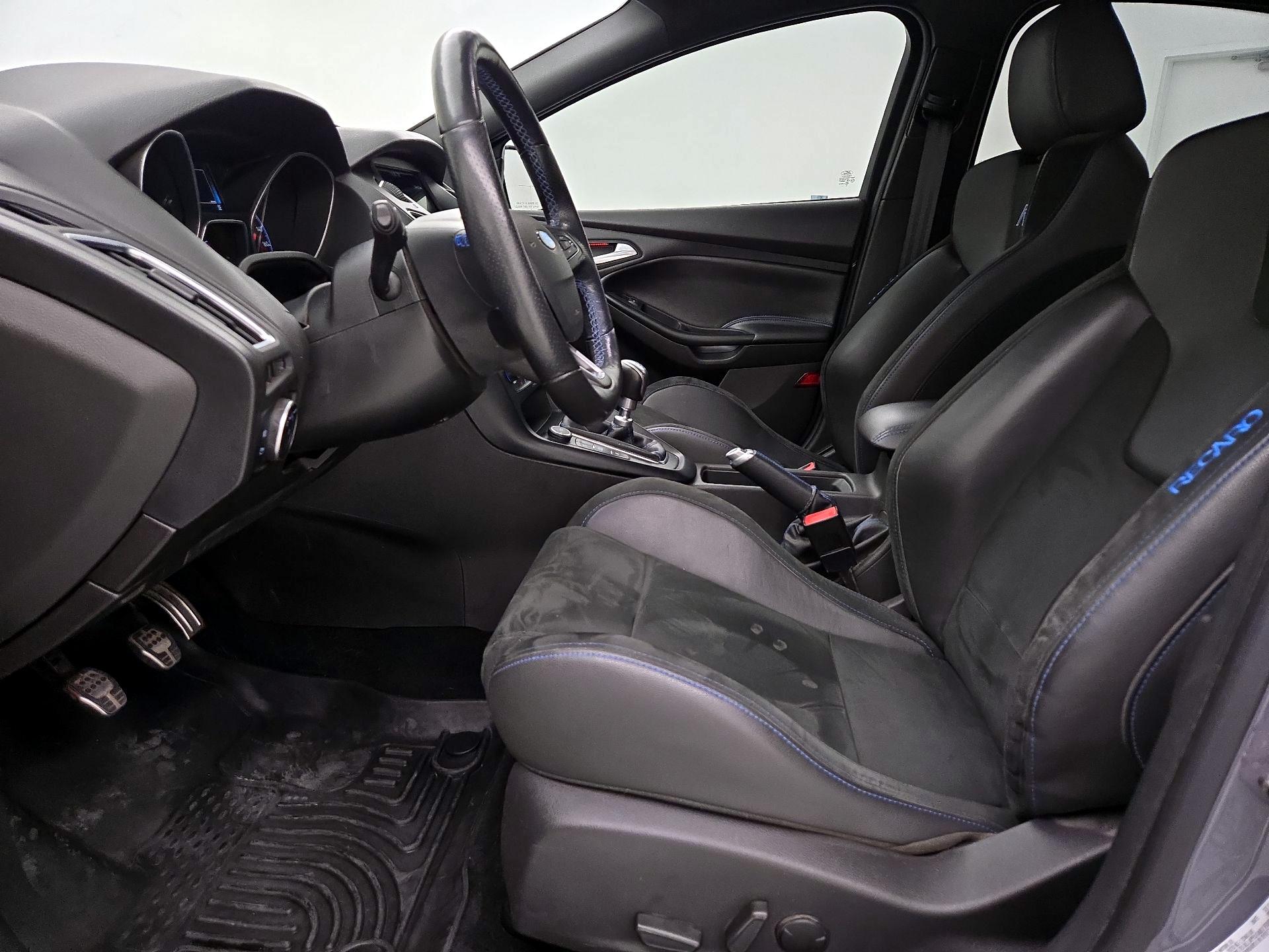 Thumbnail: 2017 Ford Focus - 11