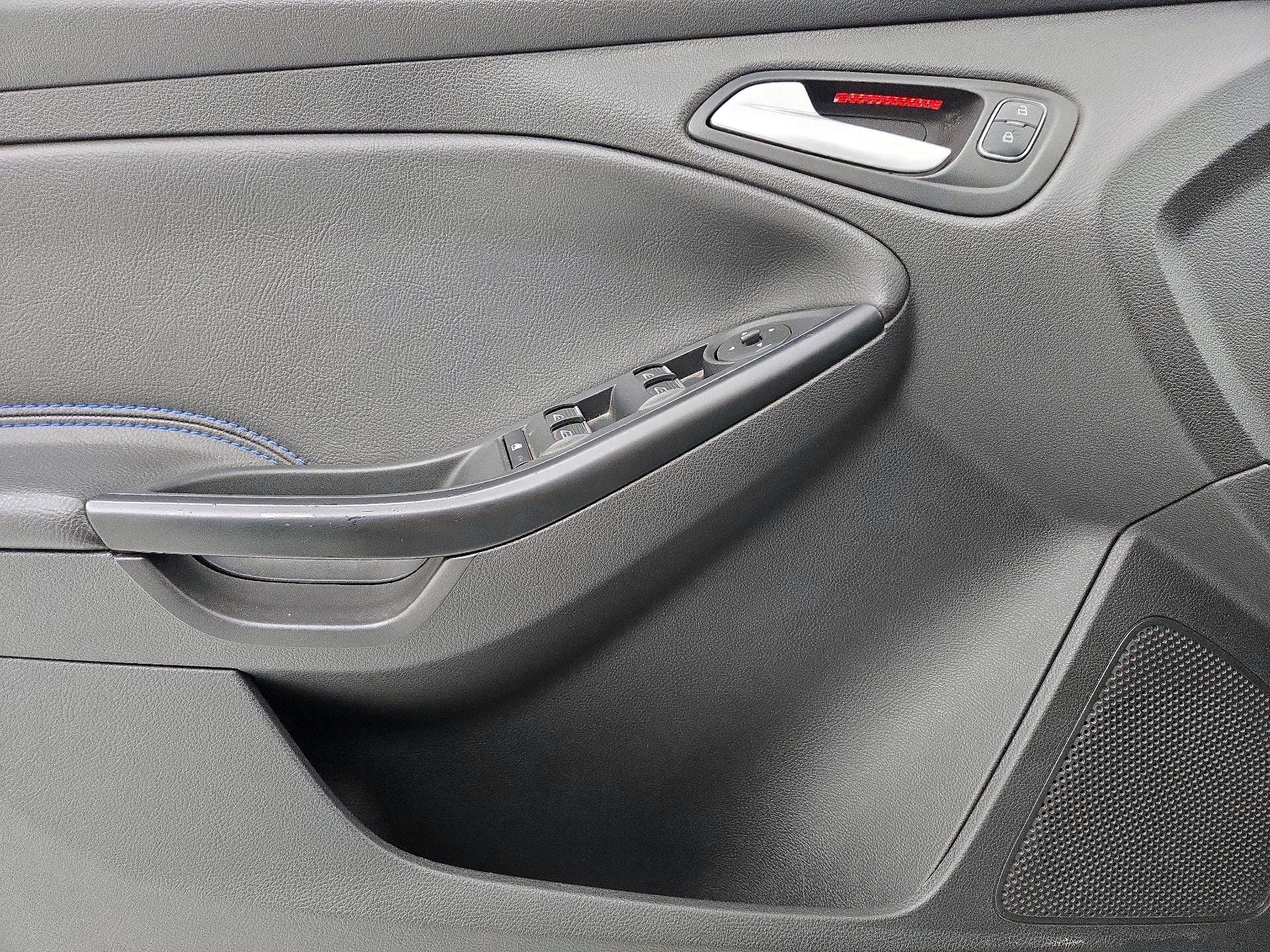 Thumbnail: 2017 Ford Focus - 12