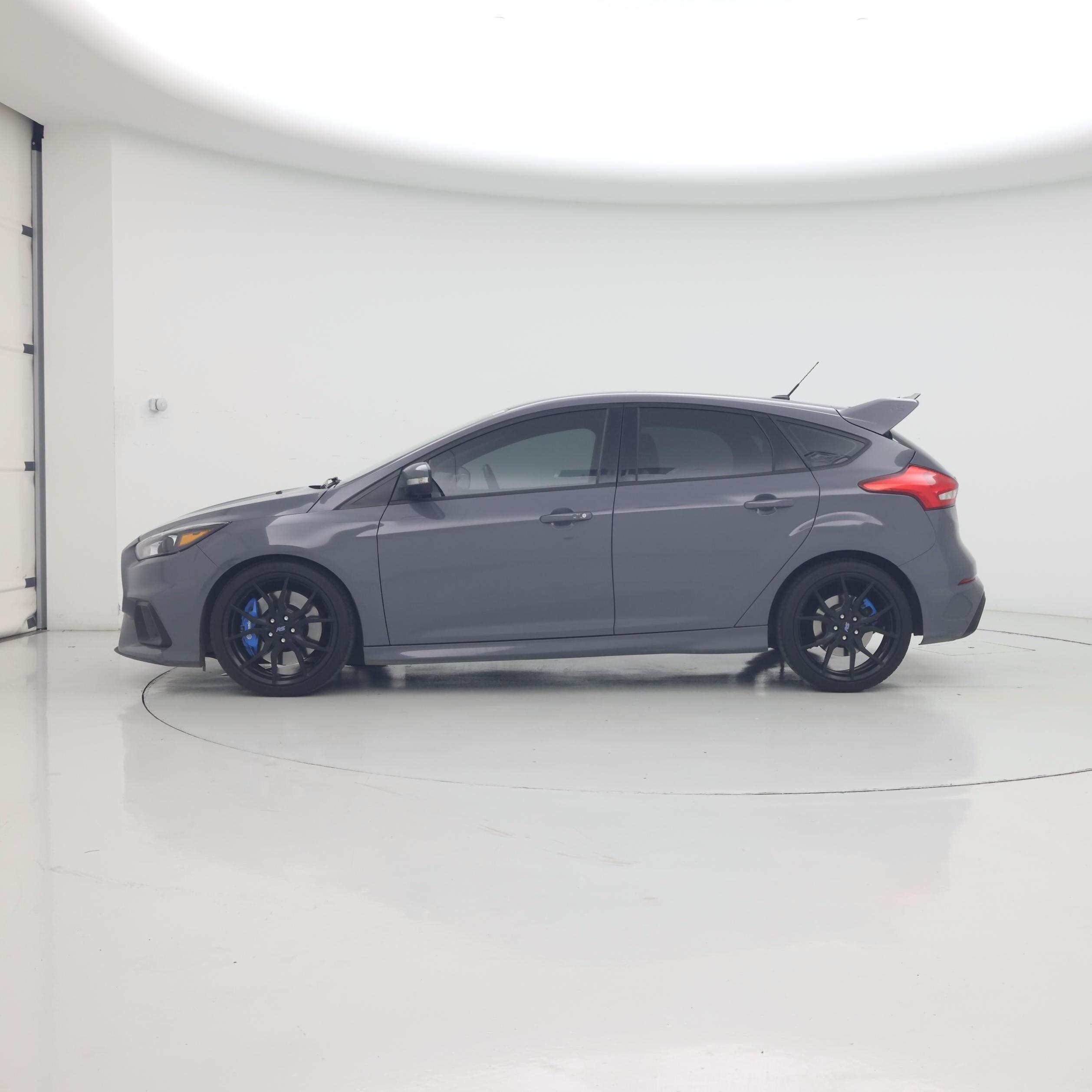 Thumbnail: 2017 Ford Focus - 3
