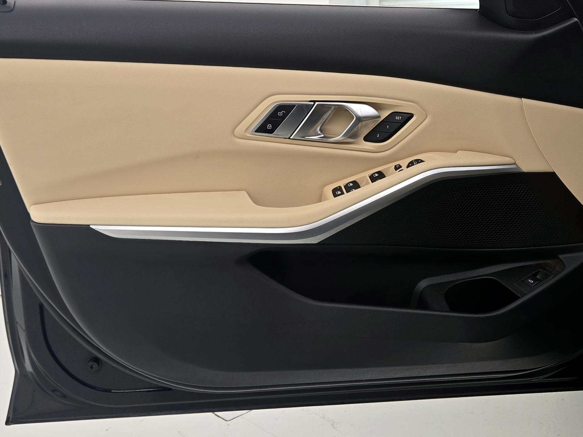 Thumbnail: 2020 BMW 3 Series - 12