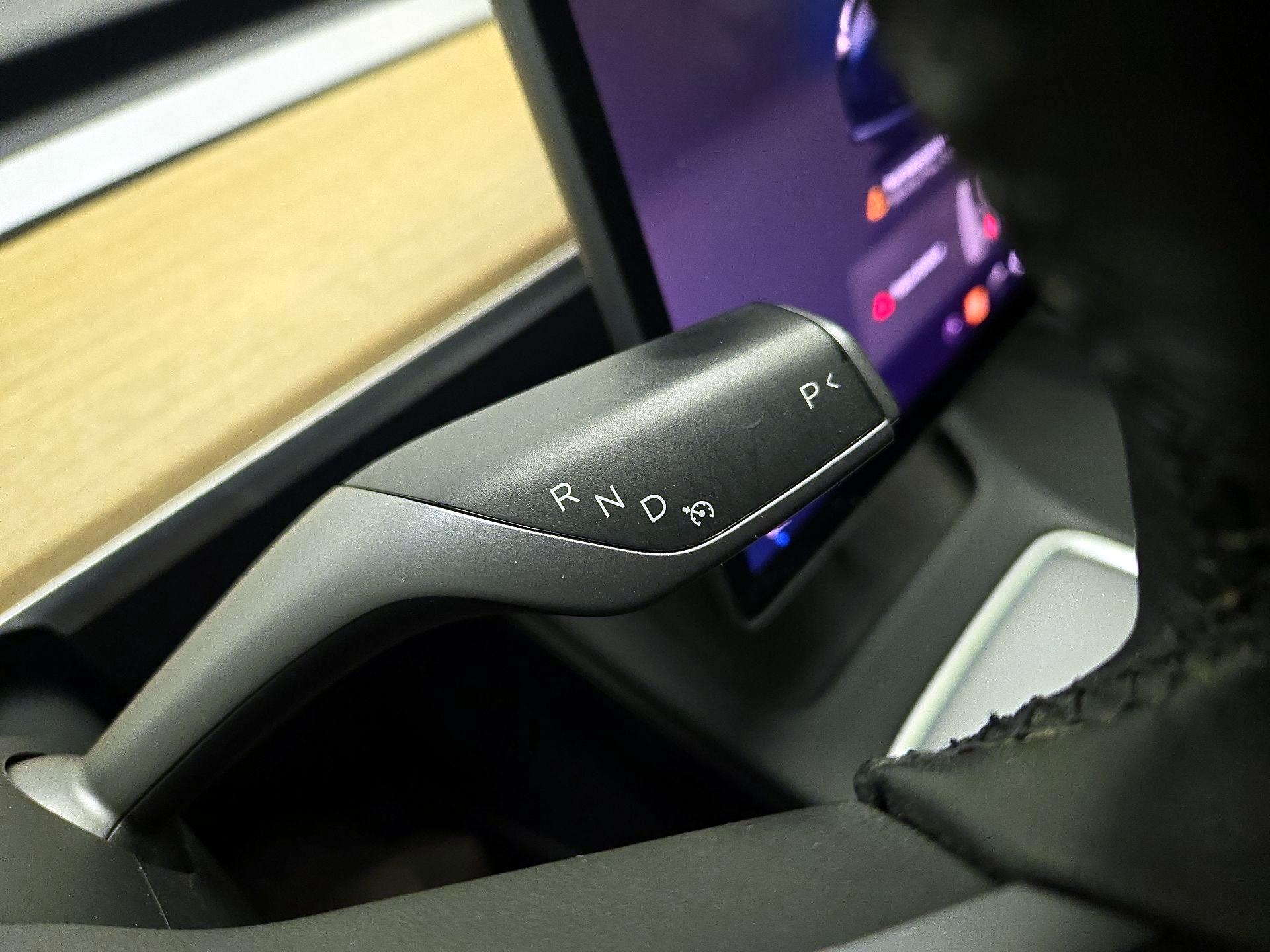Thumbnail: 2022 Tesla Model 3 - 17
