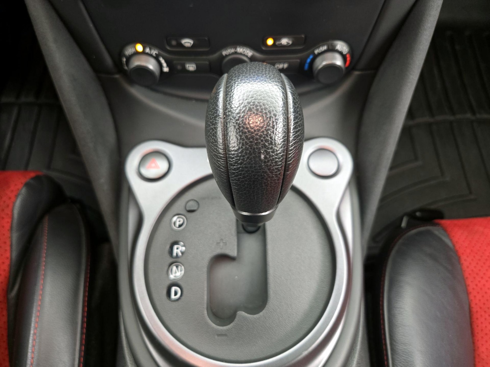 2015 Nissan 370Z Coupe NISMO Tech - Photo 17