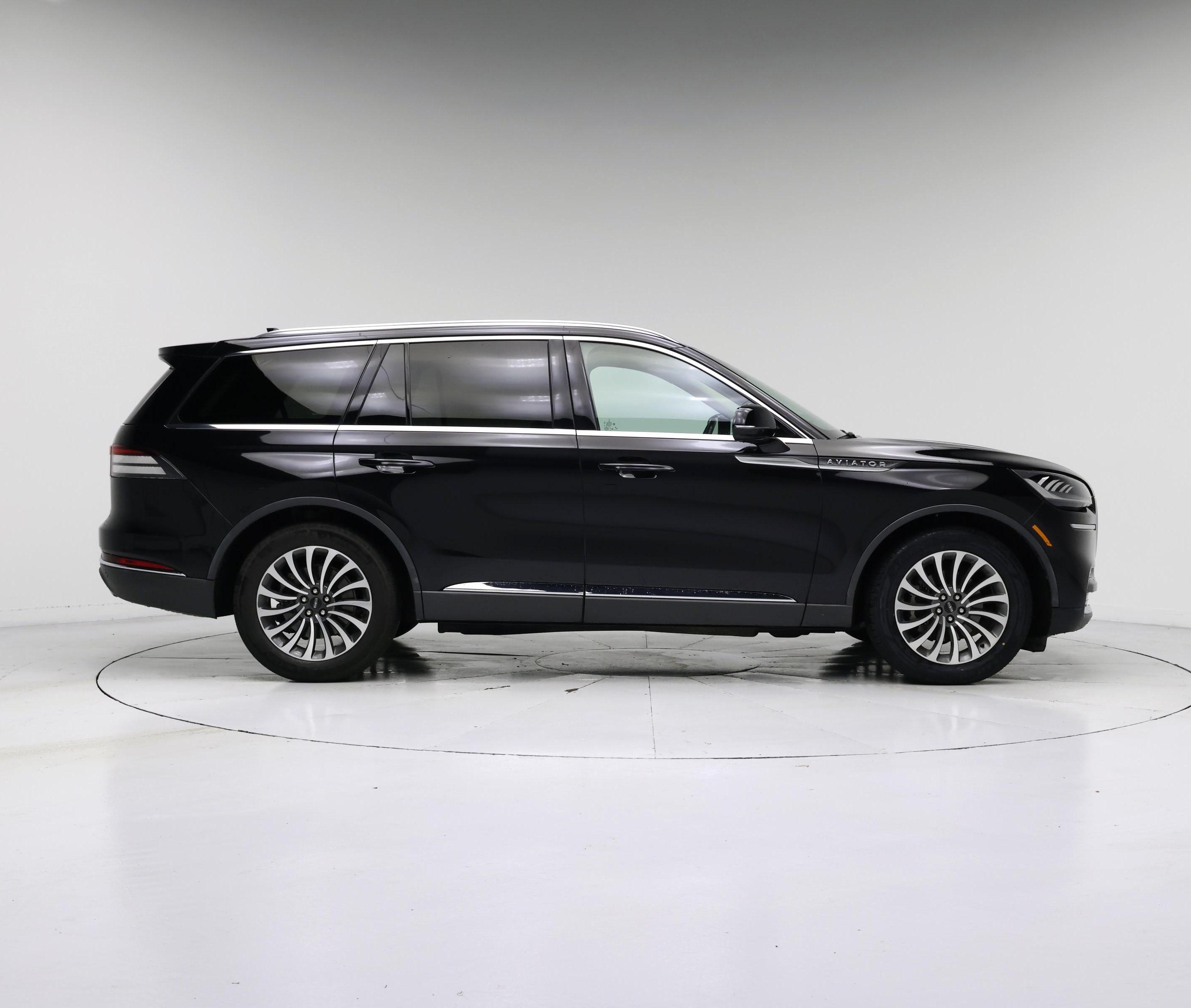 Thumbnail: 2022 Lincoln Aviator - 7