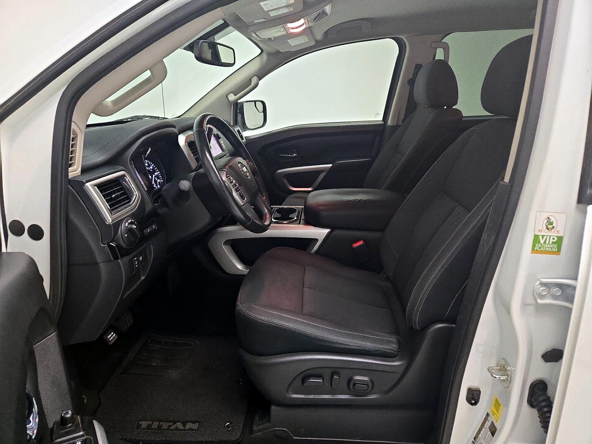 Thumbnail: 2019 Nissan Titan - 11