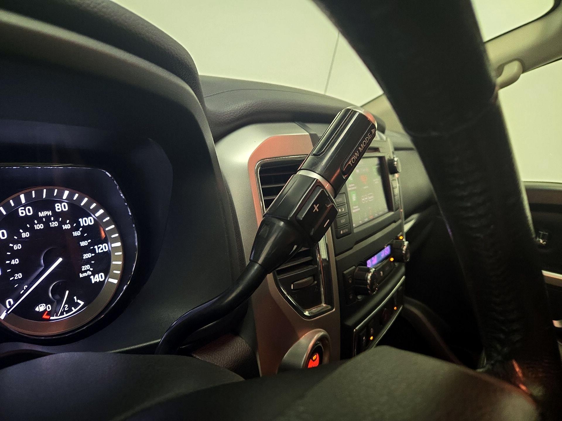 Thumbnail: 2019 Nissan Titan - 18