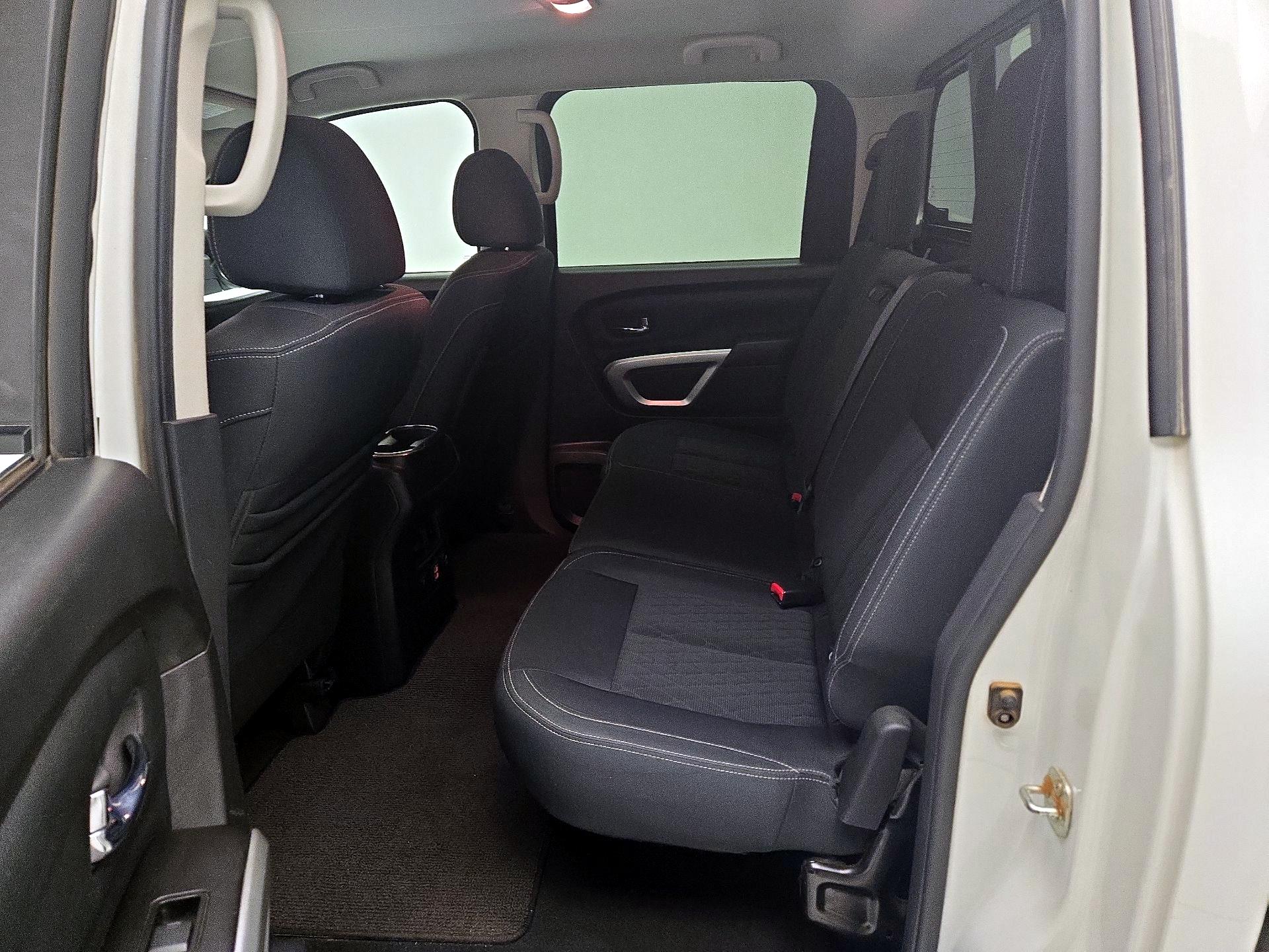Thumbnail: 2019 Nissan Titan - 20